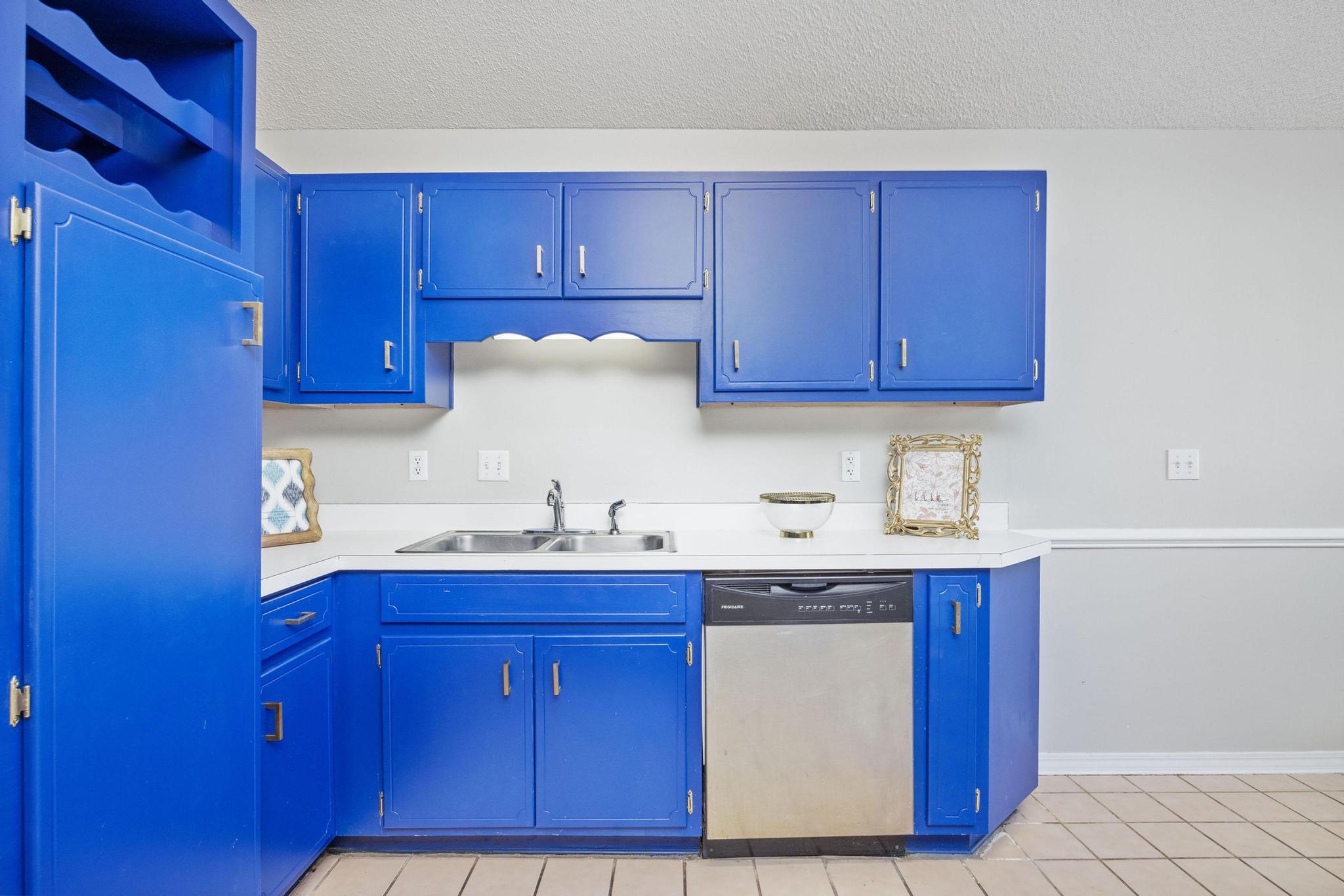 SANDY RIDGE ESTATES - Residential