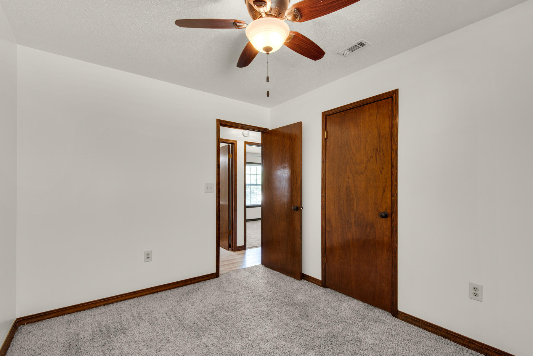 SHOAL CREEK MANOR WEST - Residential