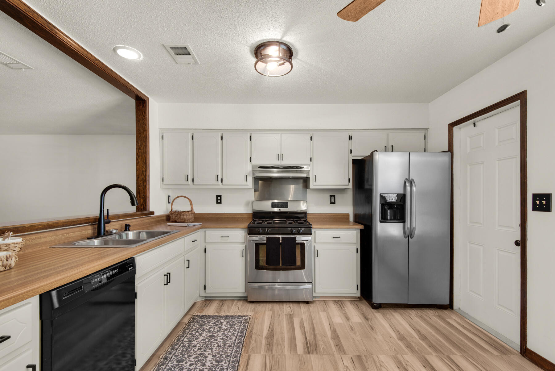 SHOAL CREEK MANOR WEST - Residential