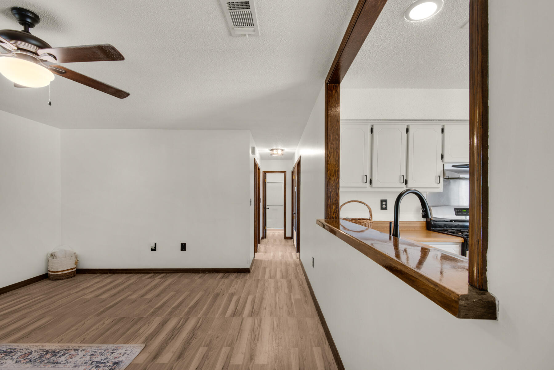 SHOAL CREEK MANOR WEST - Residential