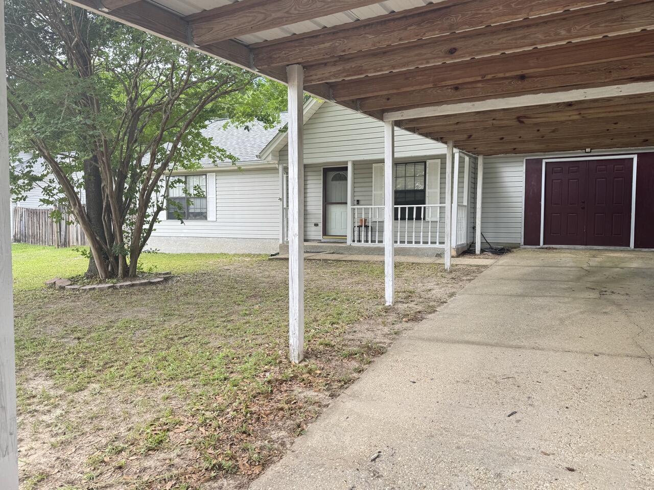 SHOAL CREEK MANOR WEST - Residential