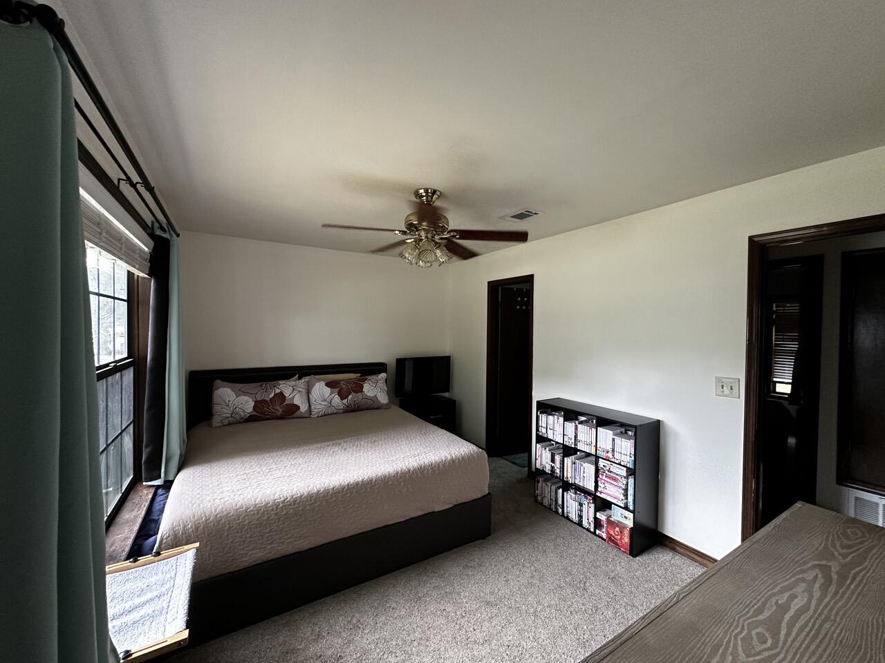 SHOAL CREEK MANOR WEST - Residential