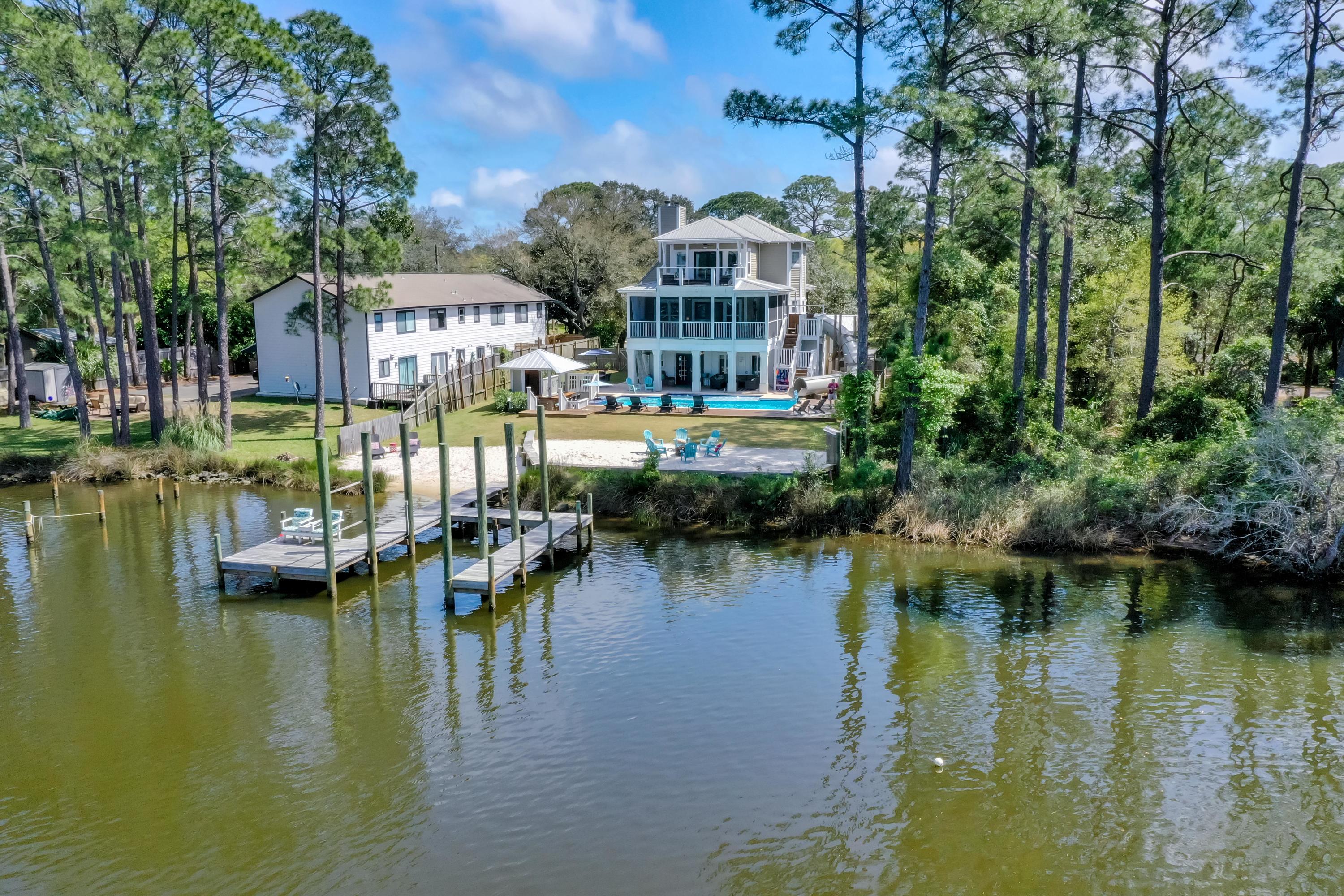 TURQUOISE BEACH 3RD ADDN - Residential
