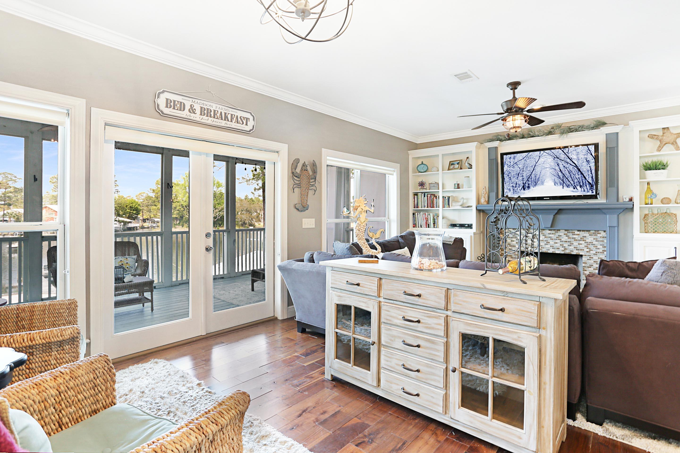 TURQUOISE BEACH 3RD ADDN - Residential
