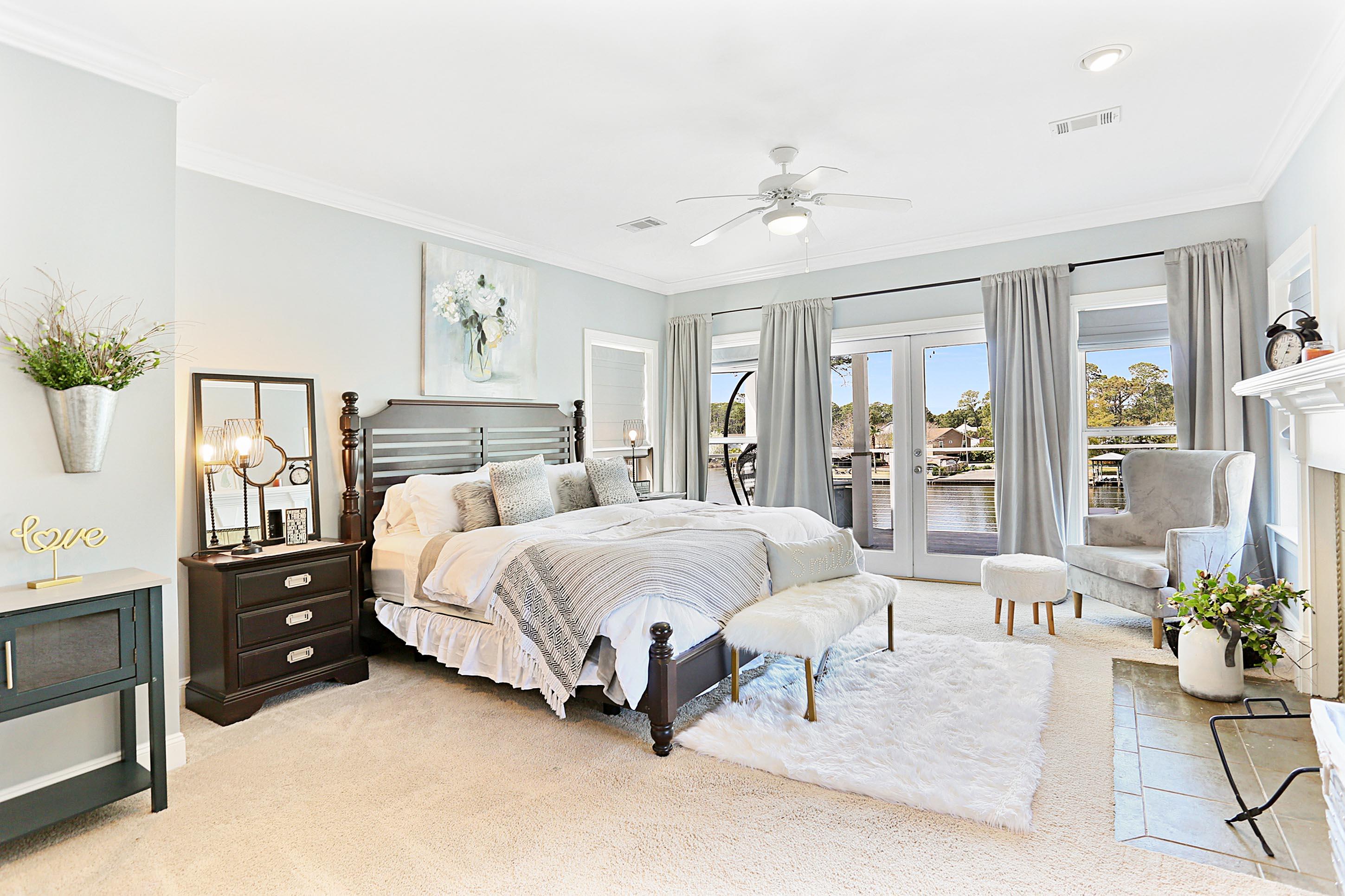 TURQUOISE BEACH 3RD ADDN - Residential