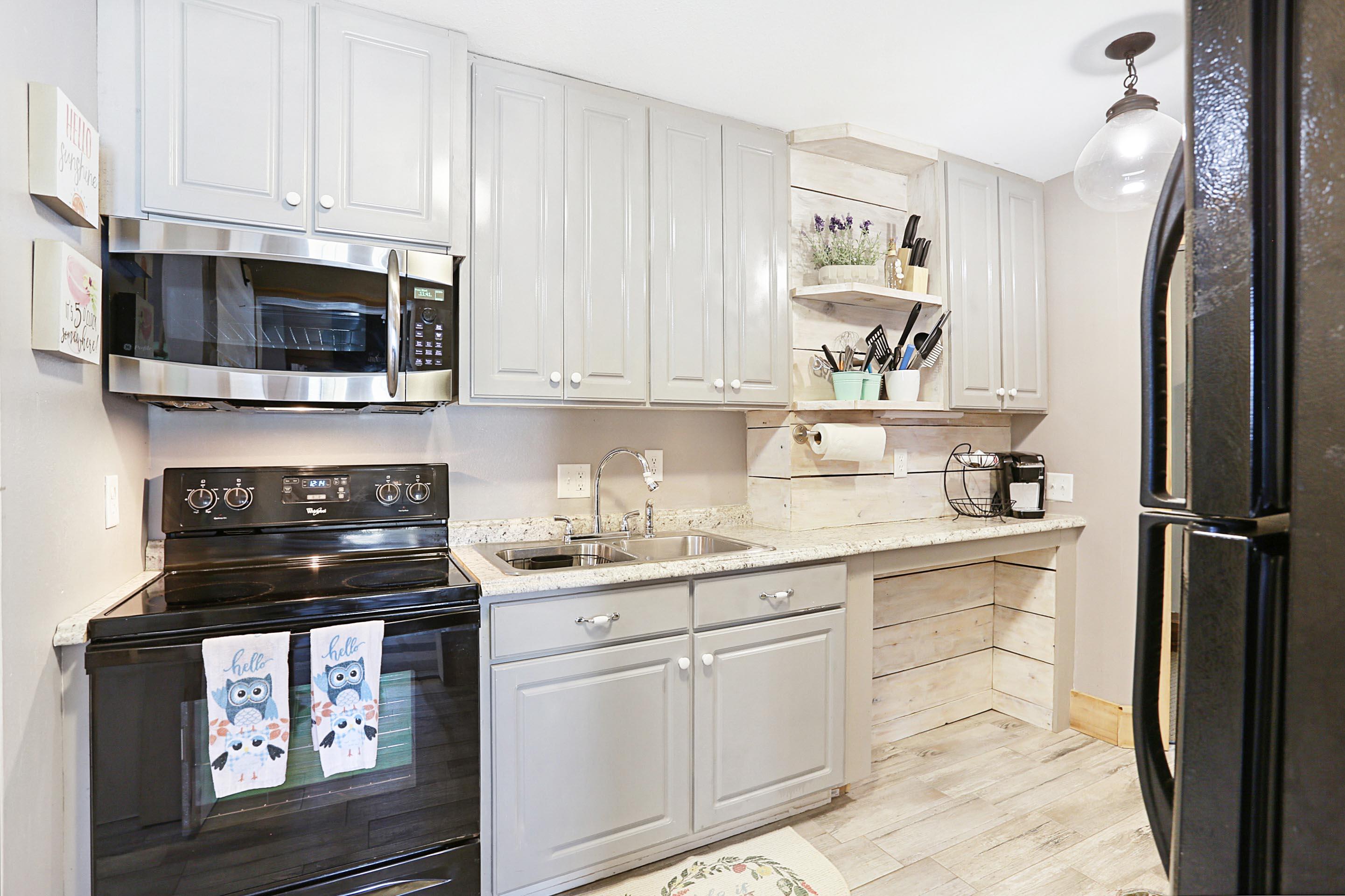 TURQUOISE BEACH 3RD ADDN - Residential