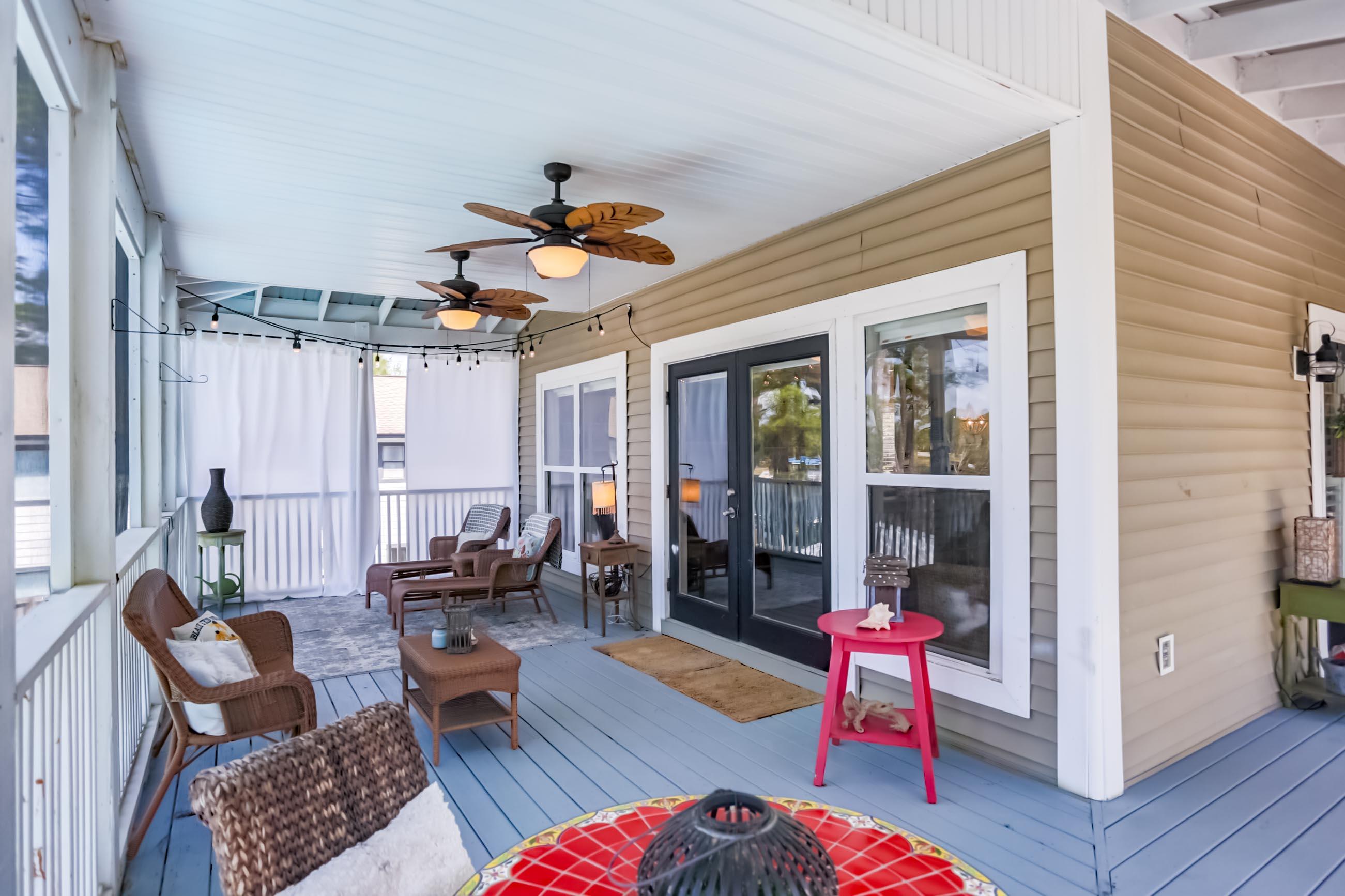 TURQUOISE BEACH 3RD ADDN - Residential