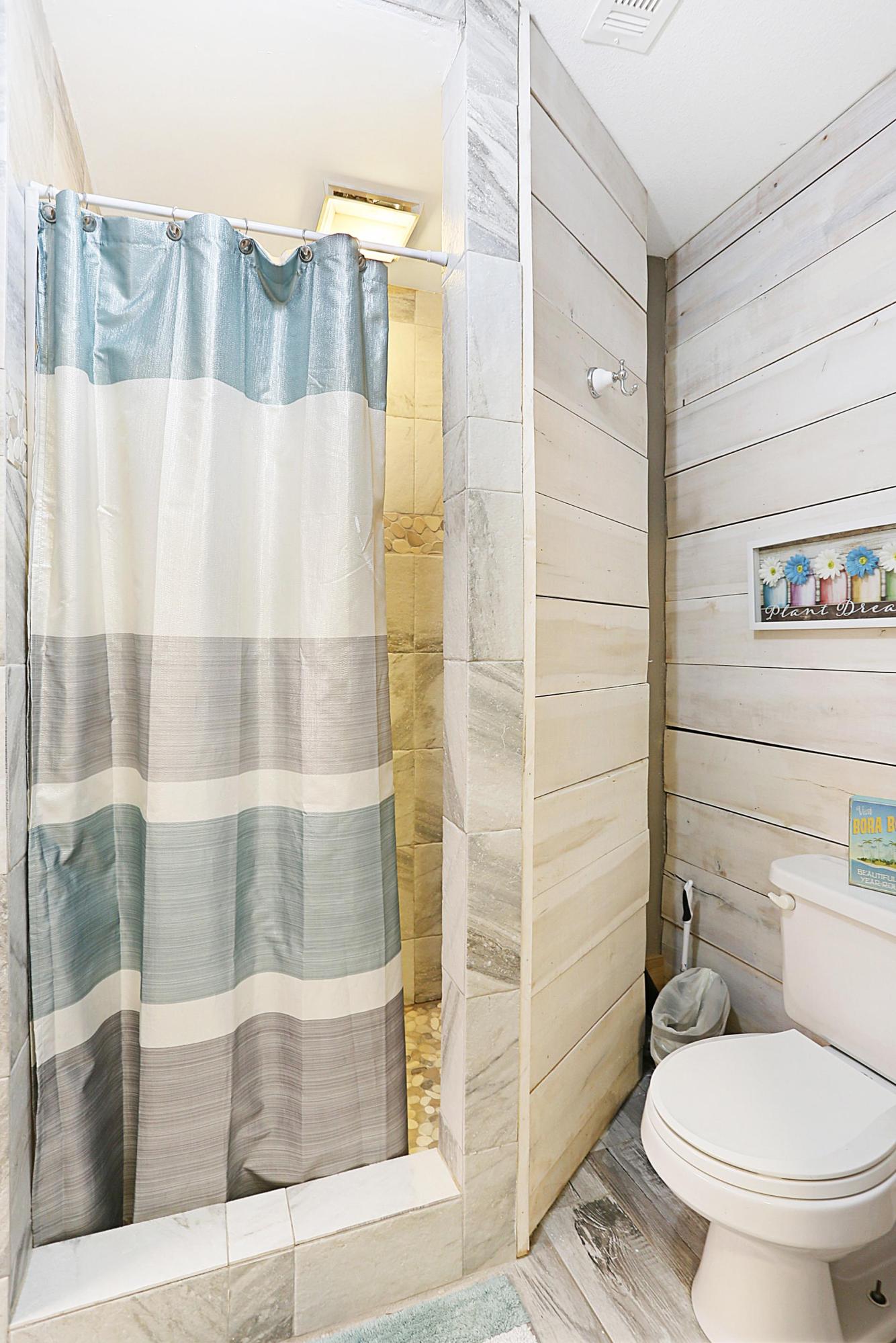 TURQUOISE BEACH 3RD ADDN - Residential