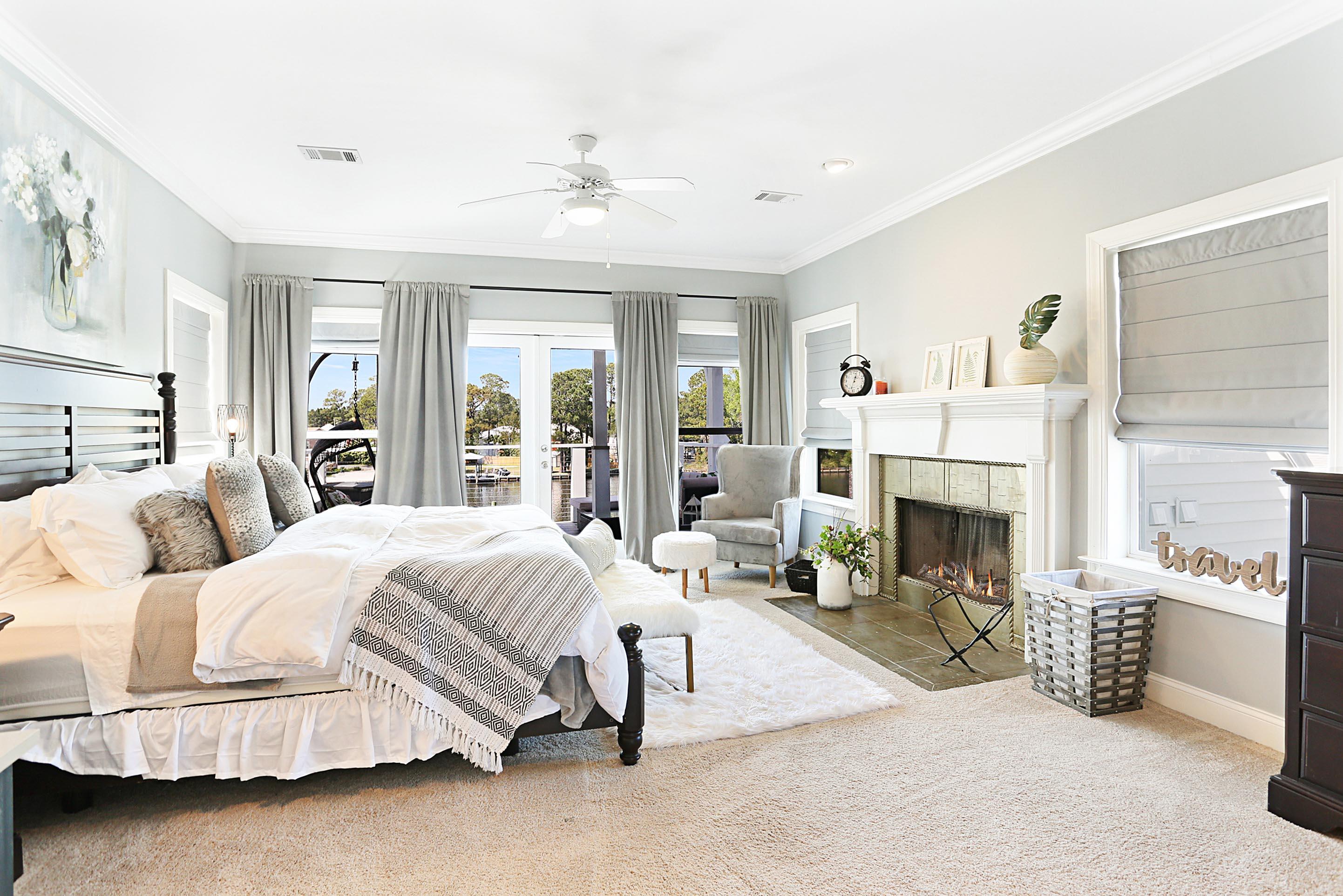 TURQUOISE BEACH 3RD ADDN - Residential