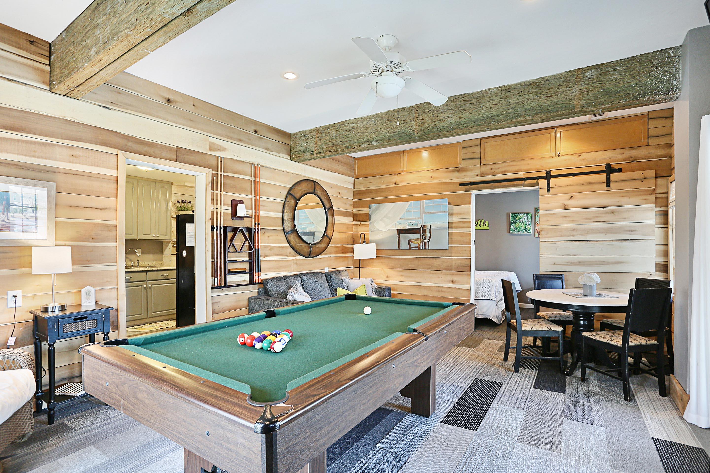 TURQUOISE BEACH 3RD ADDN - Residential