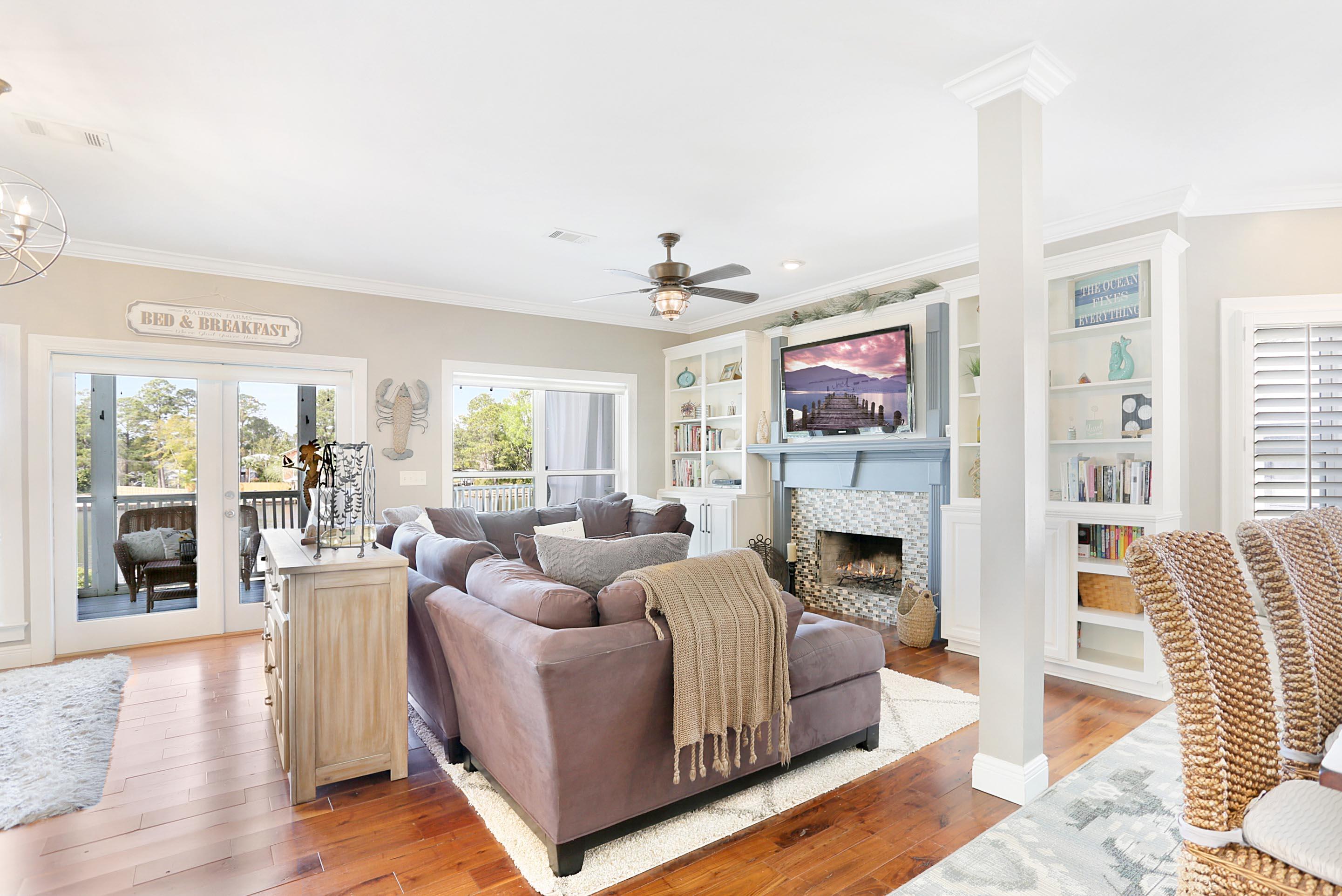 TURQUOISE BEACH 3RD ADDN - Residential
