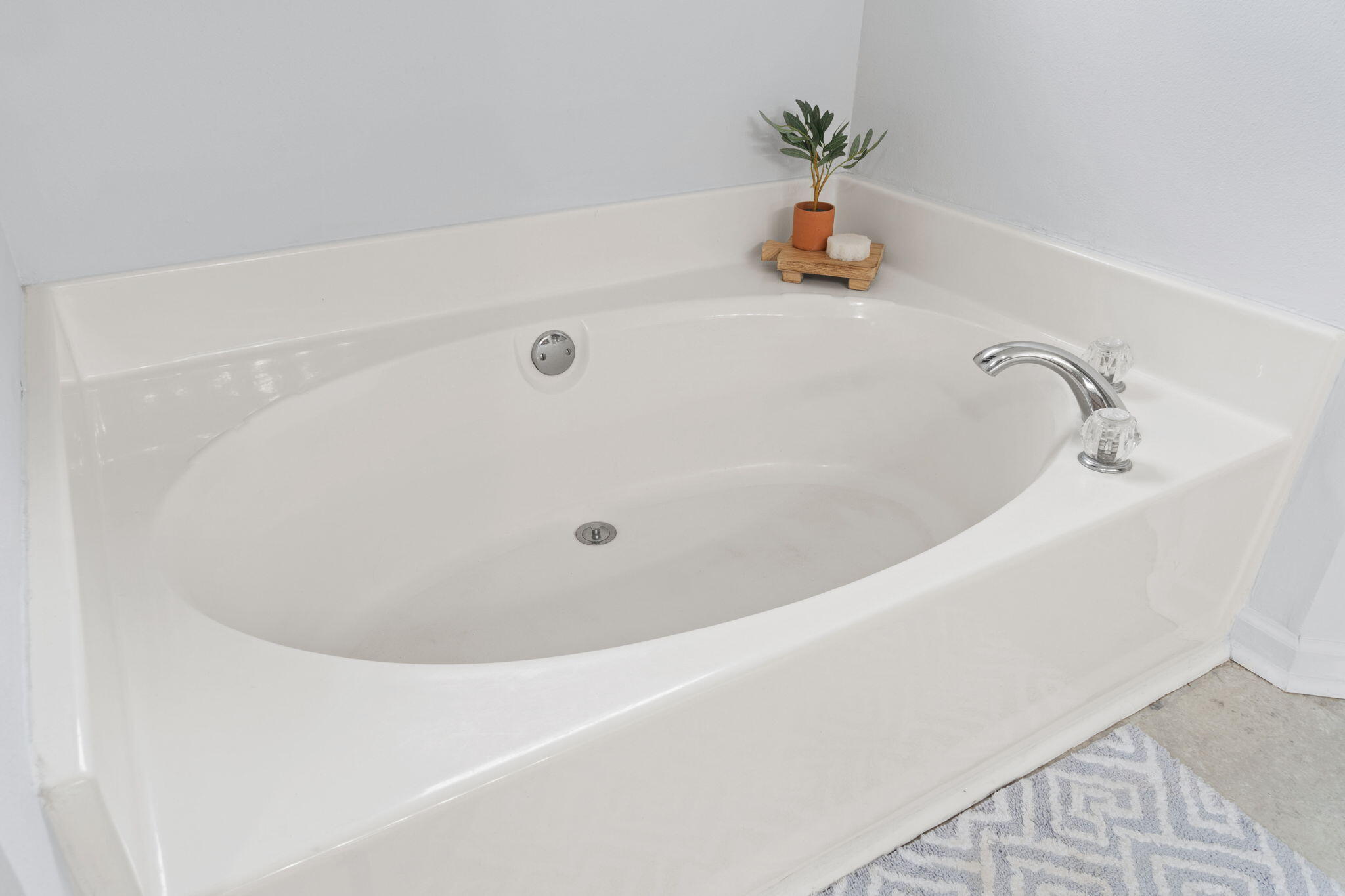 HIDDEN ESTATES - Residential