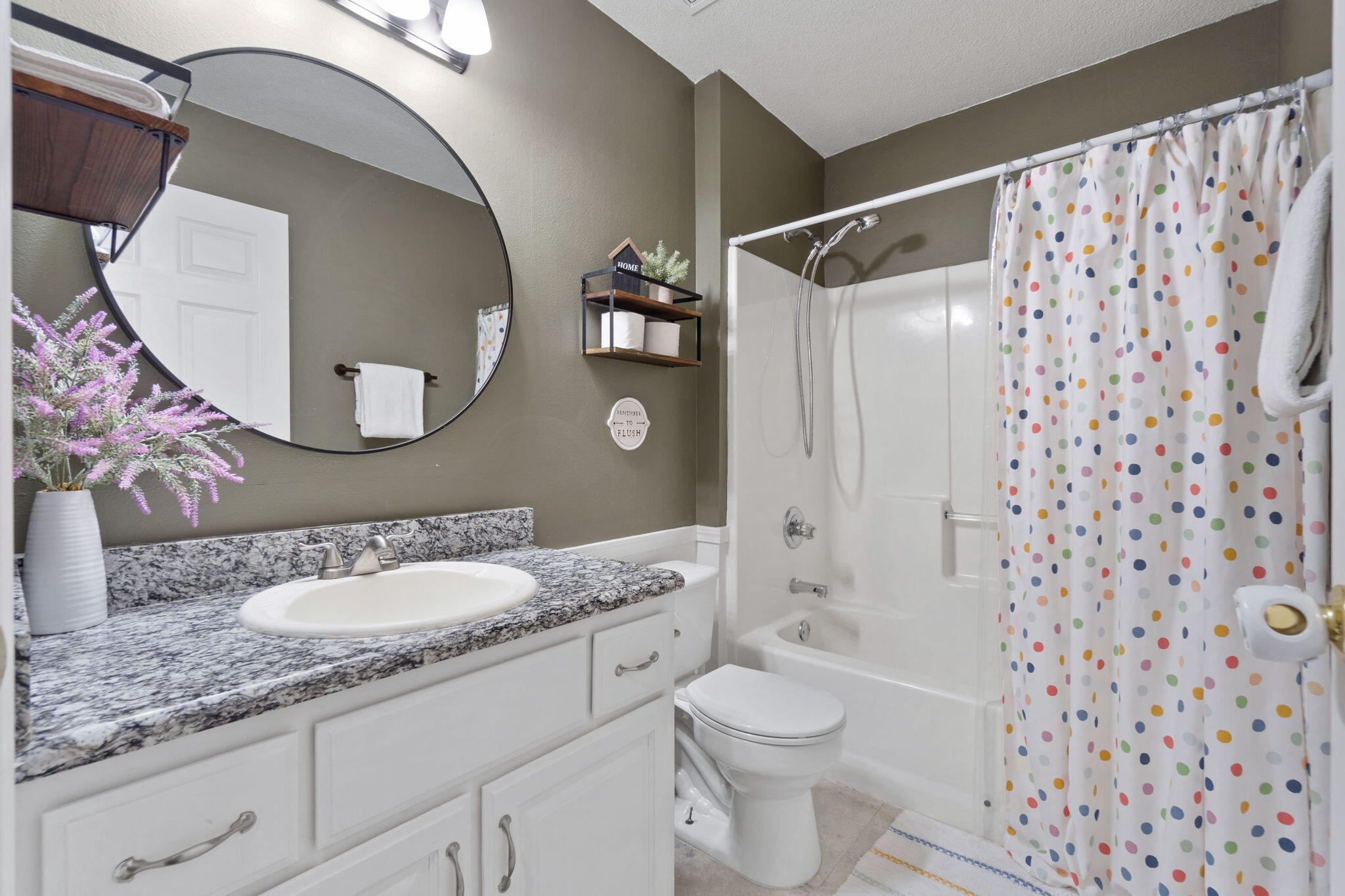 HIDDEN ESTATES - Residential