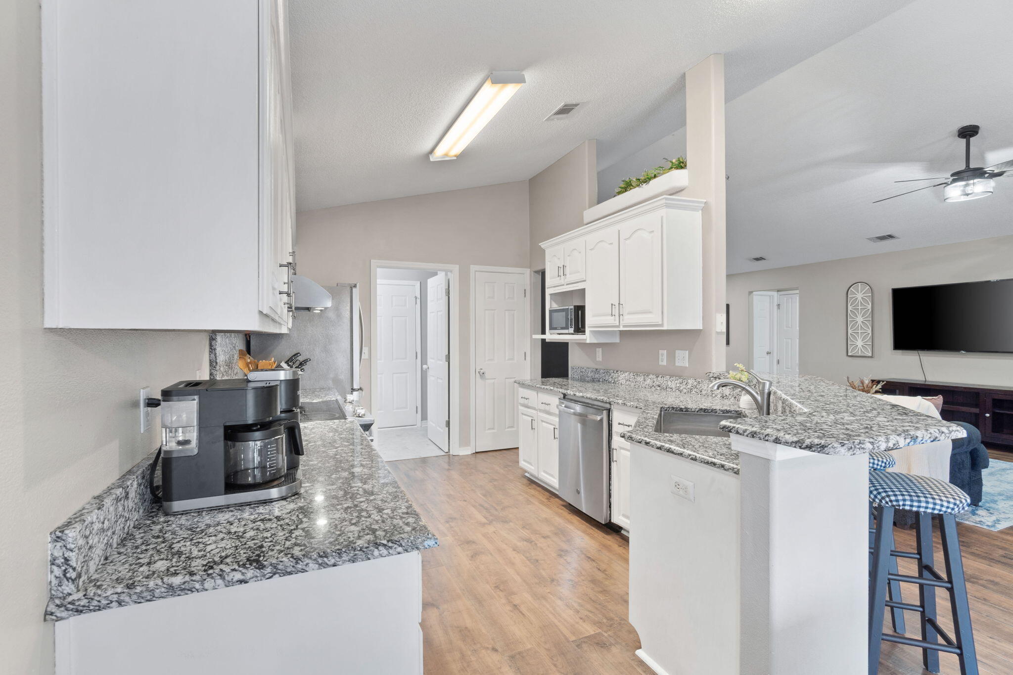 HIDDEN ESTATES - Residential