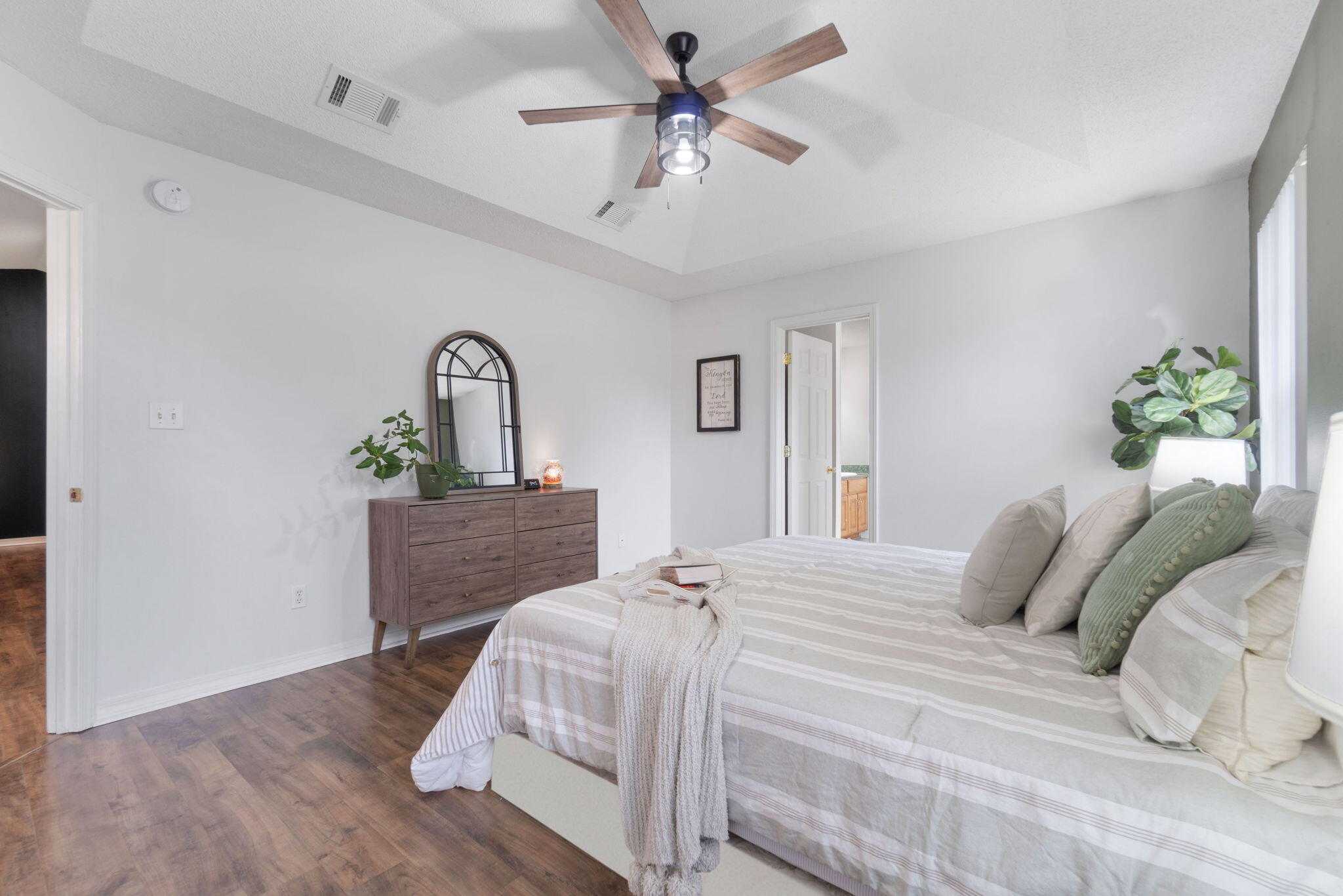 HIDDEN ESTATES - Residential