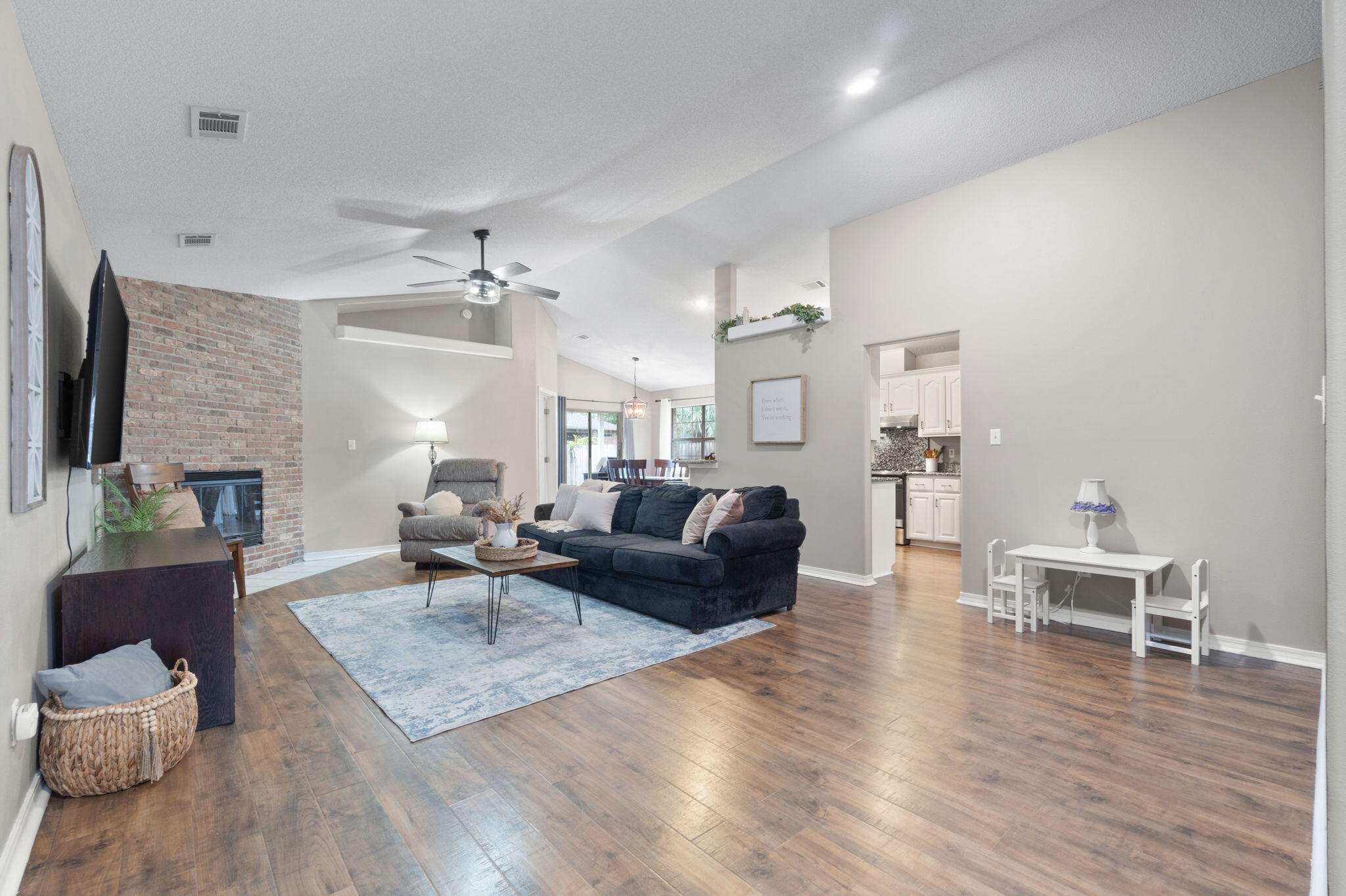 HIDDEN ESTATES - Residential