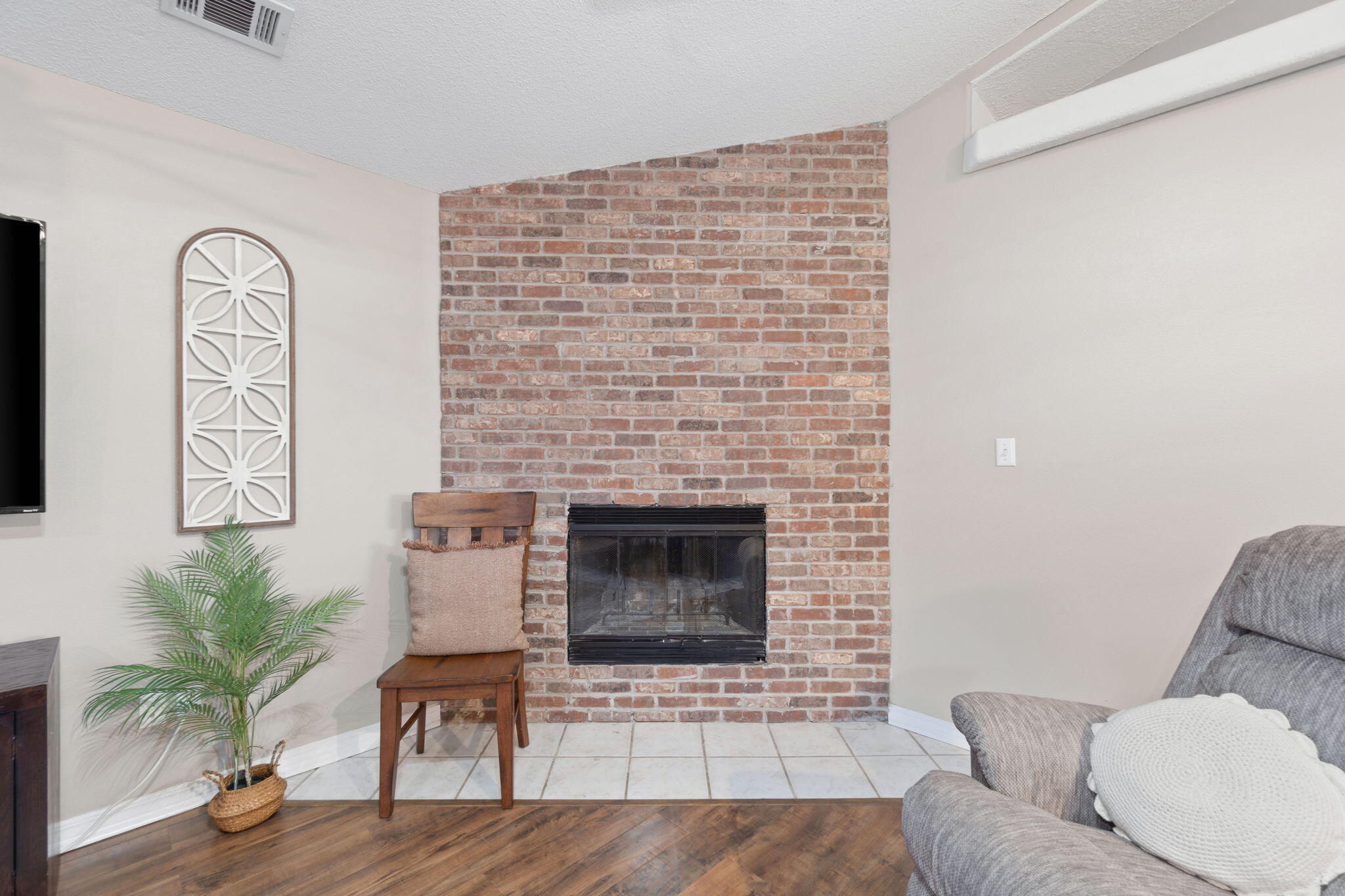 HIDDEN ESTATES - Residential