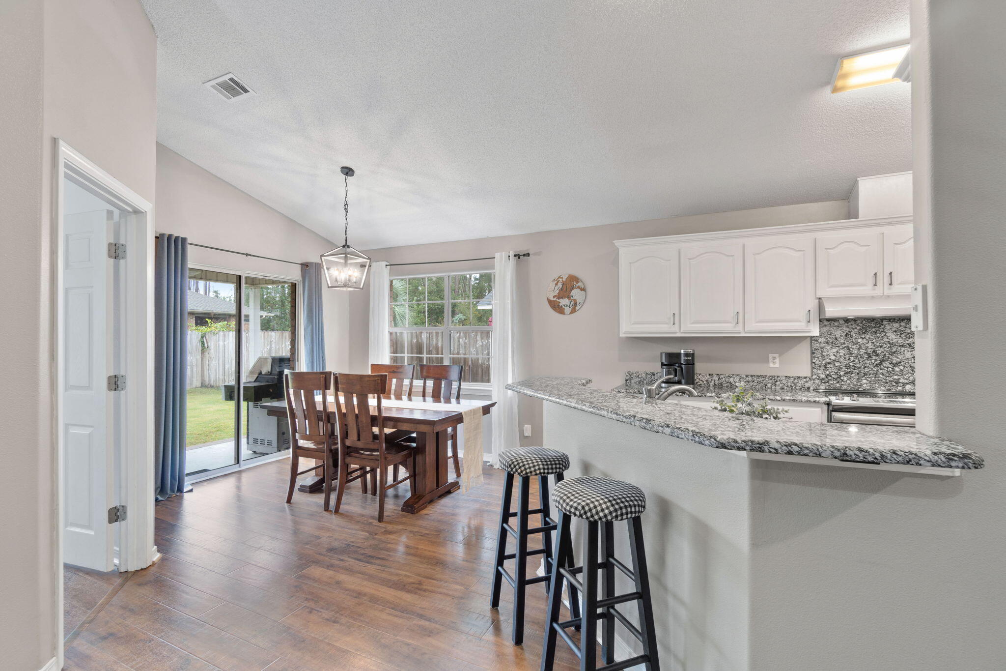 HIDDEN ESTATES - Residential