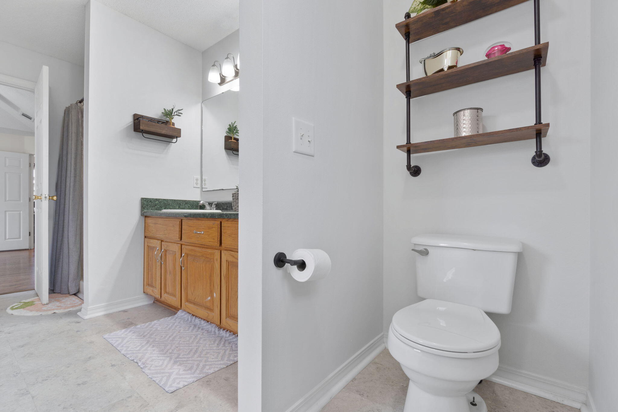 HIDDEN ESTATES - Residential