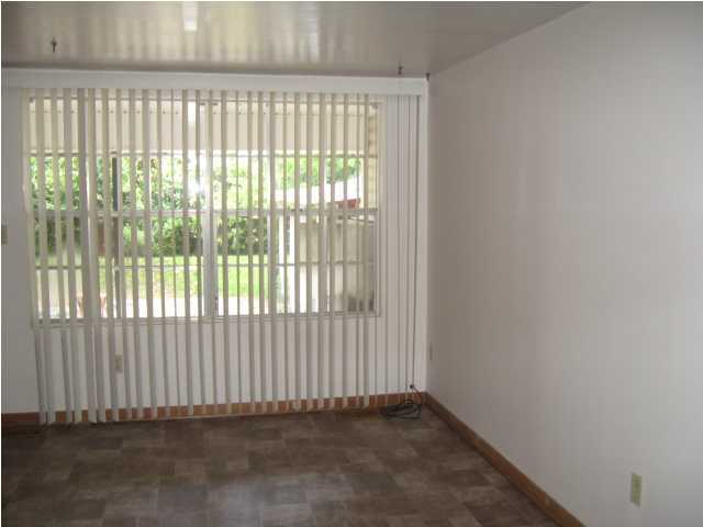 GARNIERS BEACH - Residential Lease