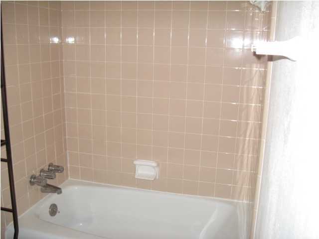 GARNIERS BEACH - Residential Lease