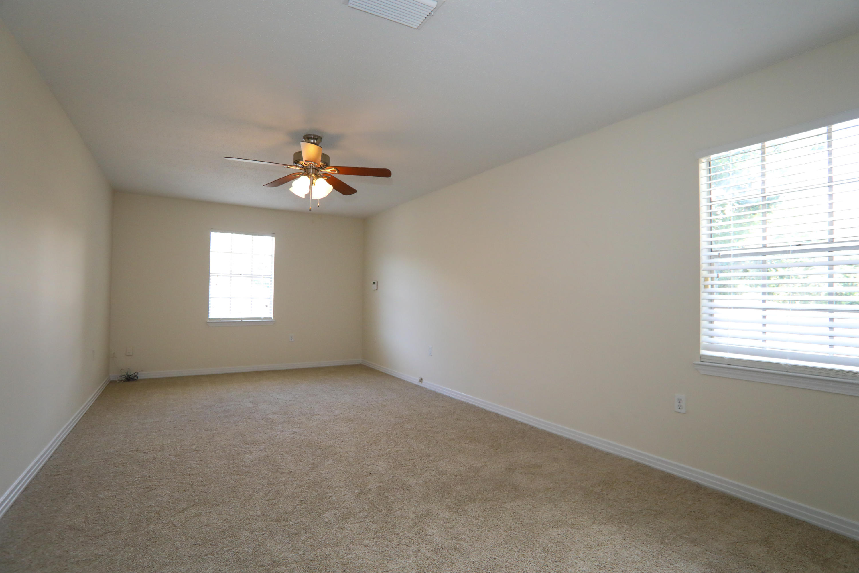 COUNTRY CLUB ESTATES 1ST ADDN - Residential