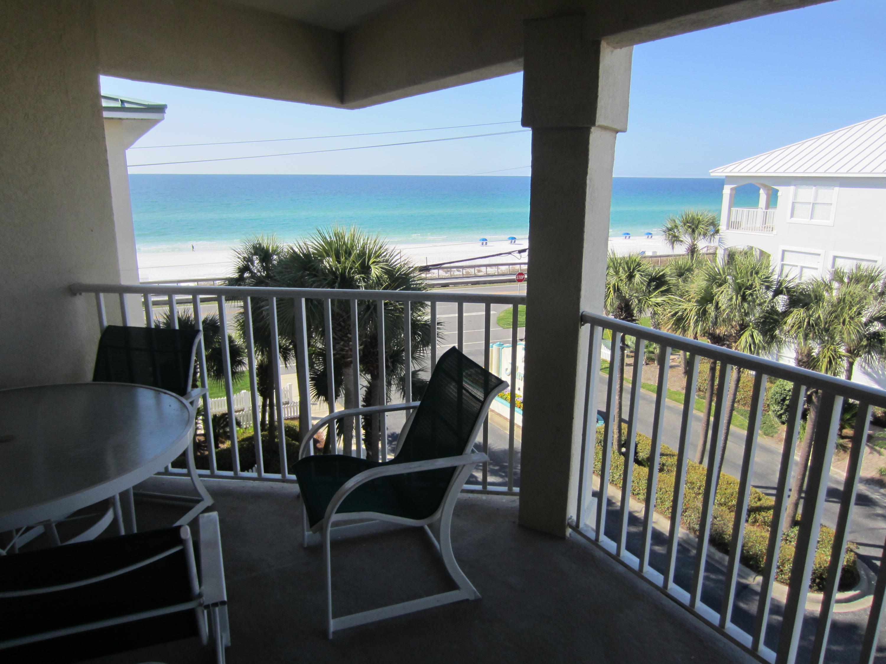 MARAVILLA CONDO 1 - Residential