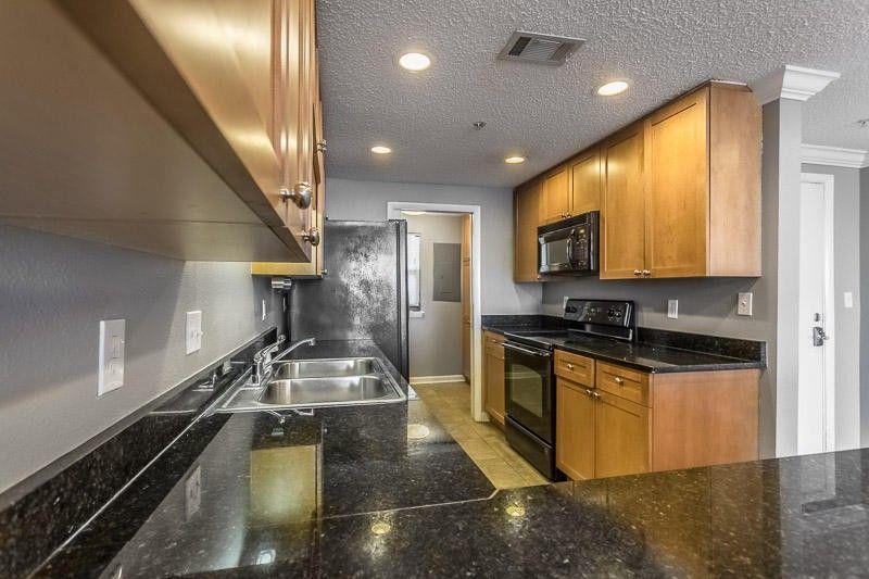 NAVARRE TOWERS CONDO - Residential