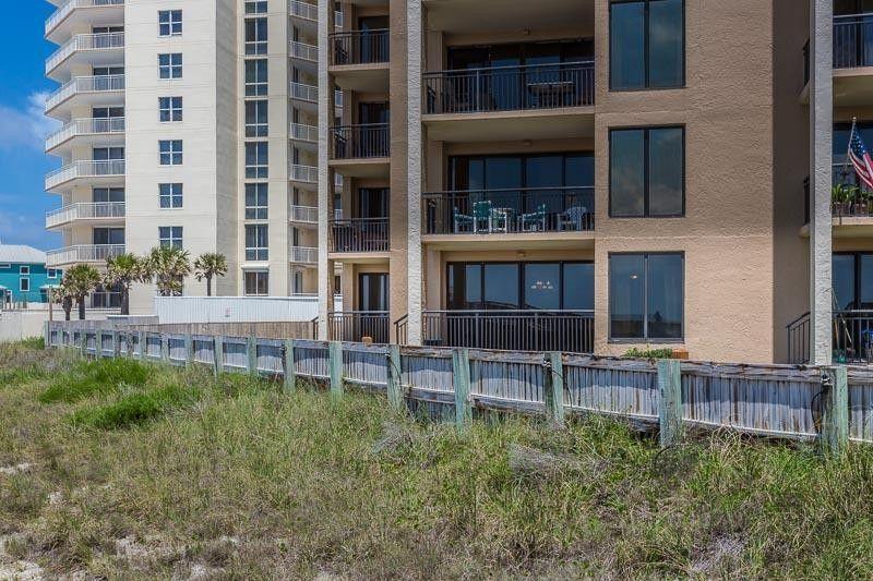 NAVARRE TOWERS CONDO - Residential