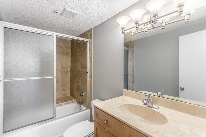 NAVARRE TOWERS CONDO - Residential