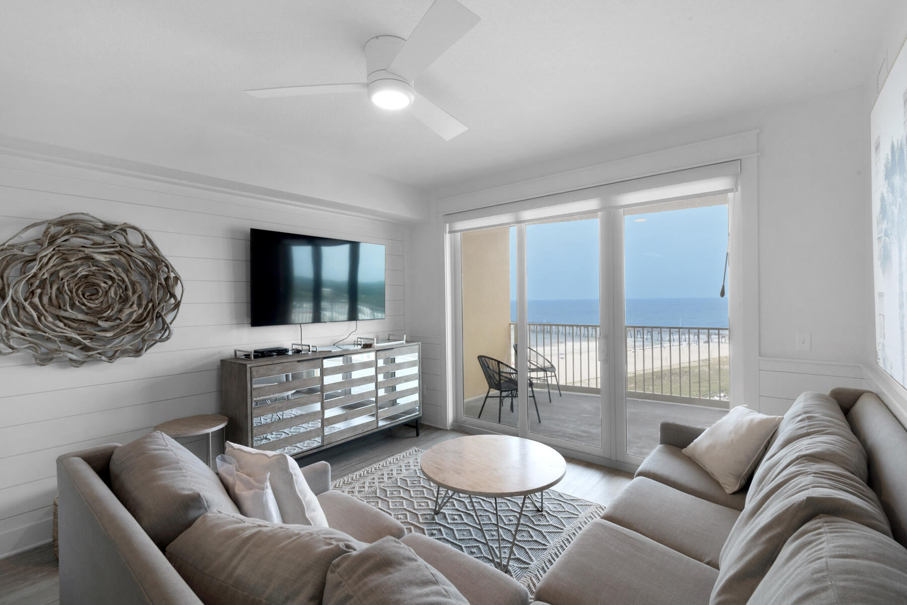 Calypso Towers III - Residential