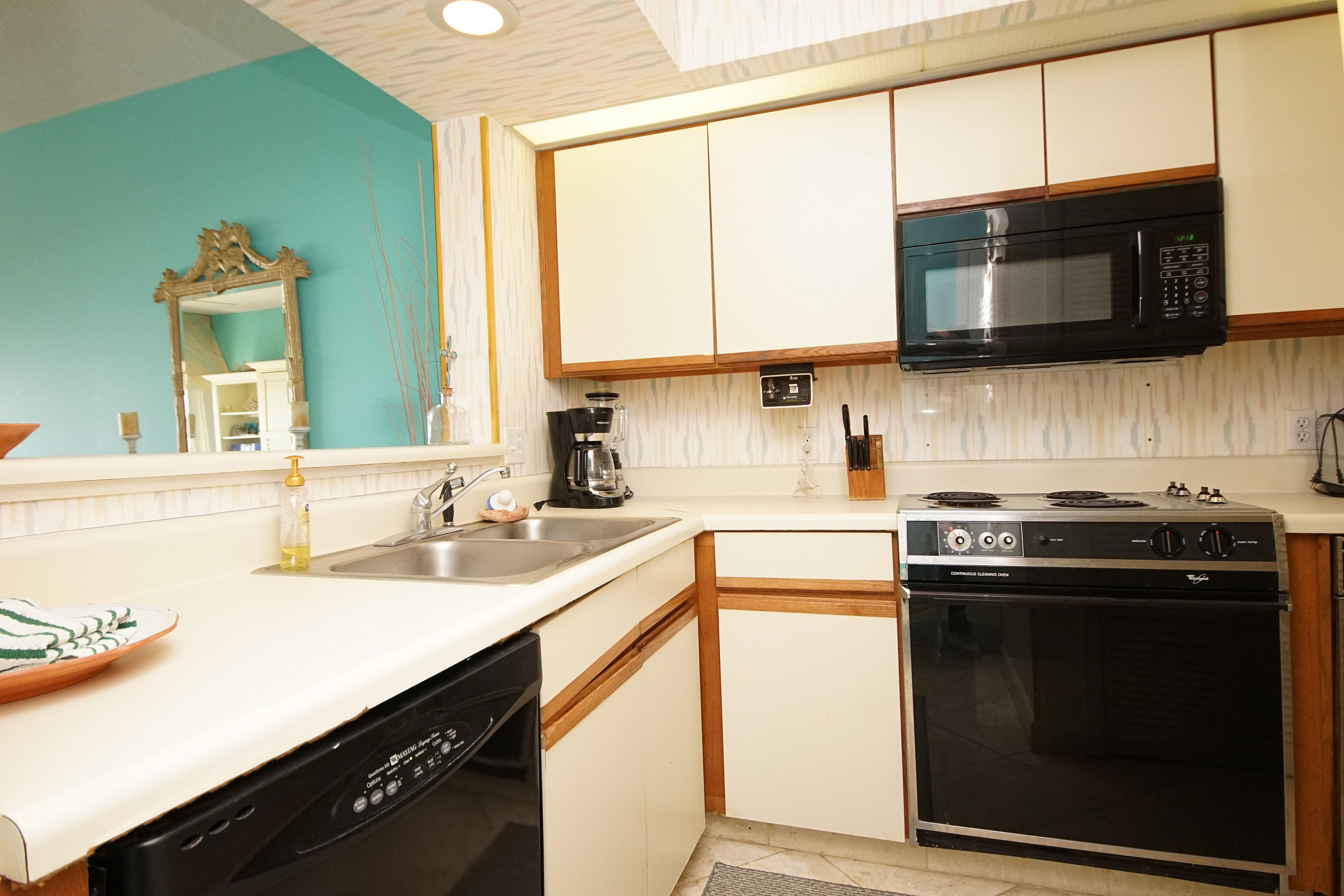 TOPS'L BEACH MANOR - Residential