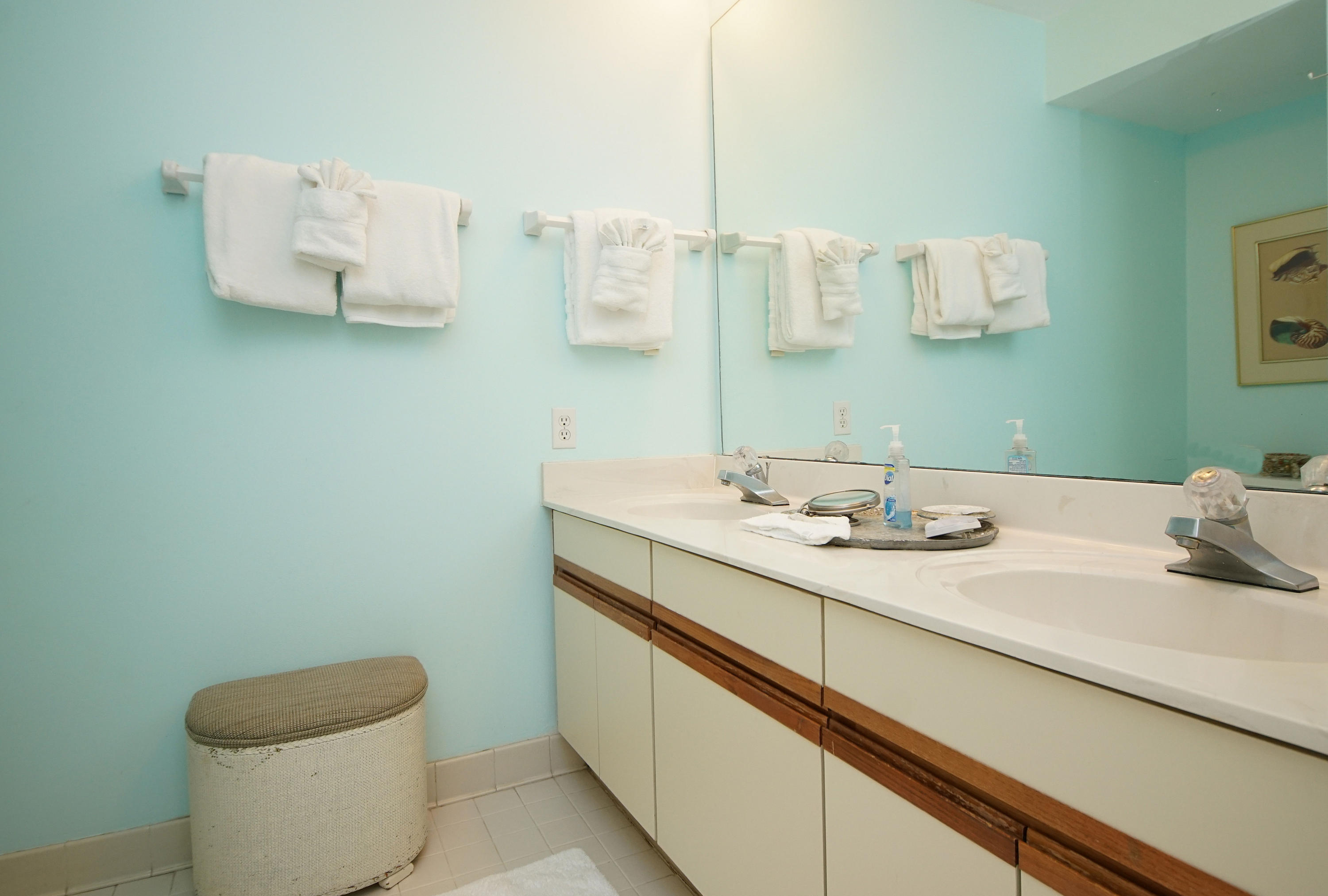 TOPS'L BEACH MANOR - Residential