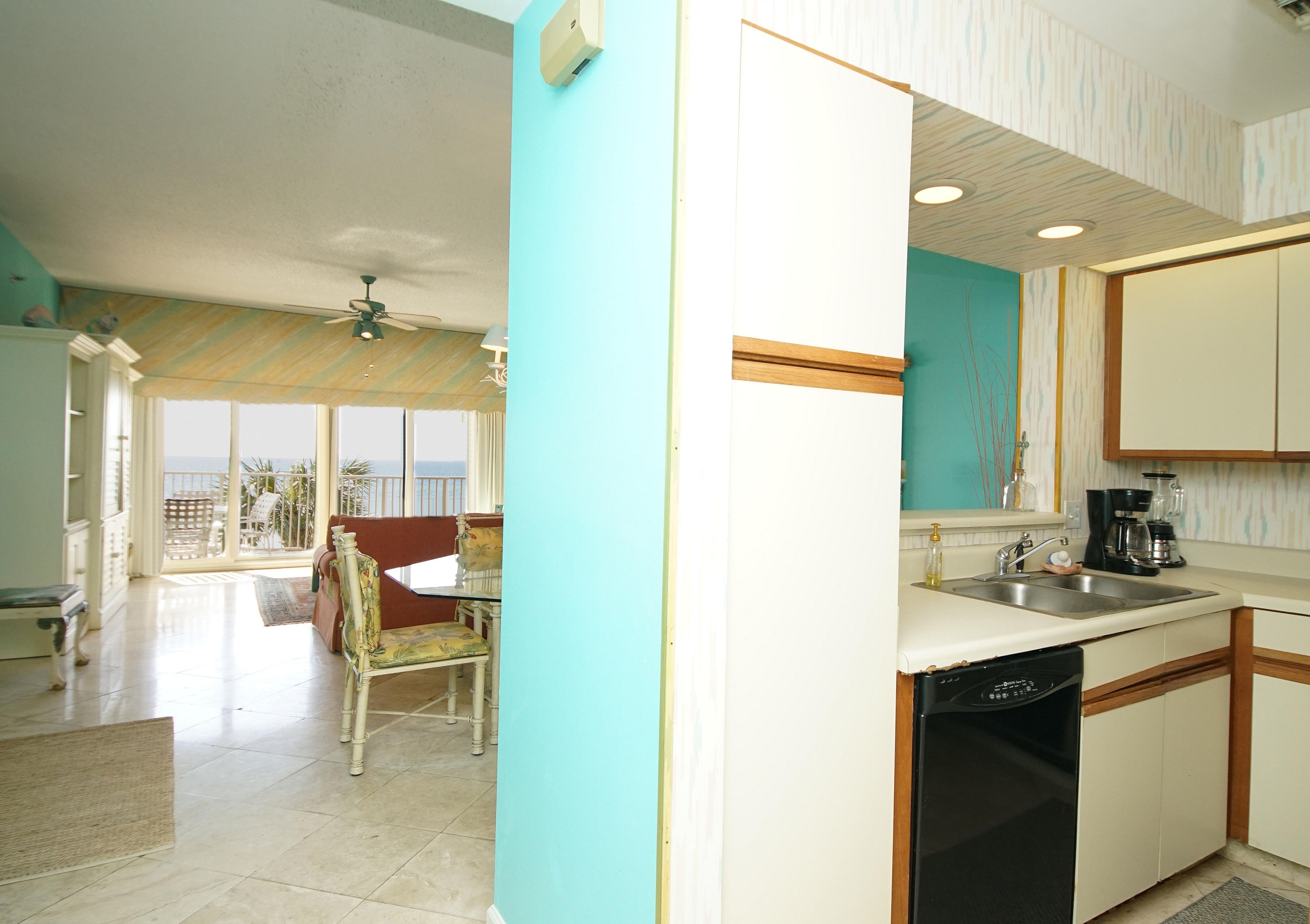 TOPS'L BEACH MANOR - Residential