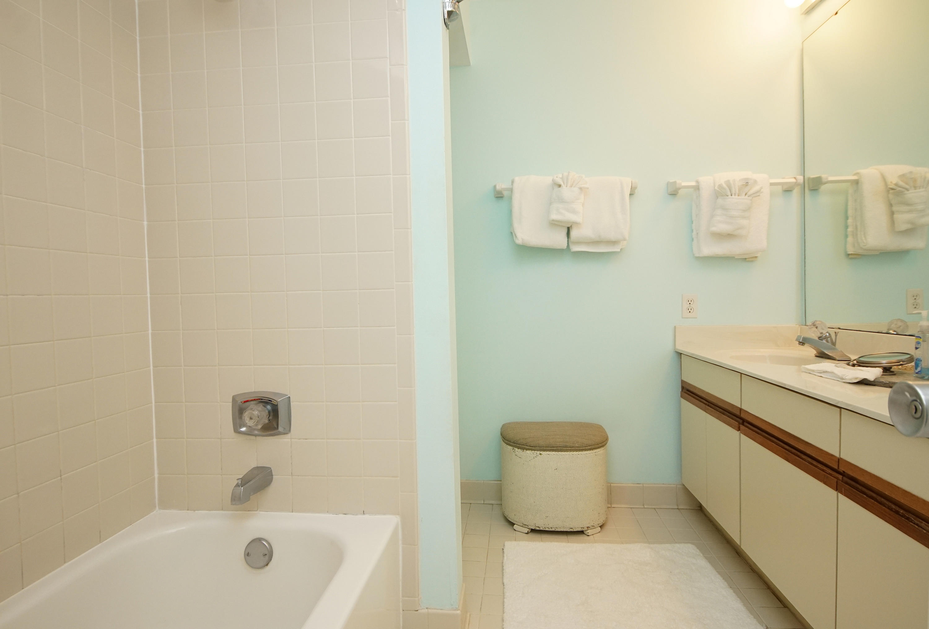 TOPS'L BEACH MANOR - Residential