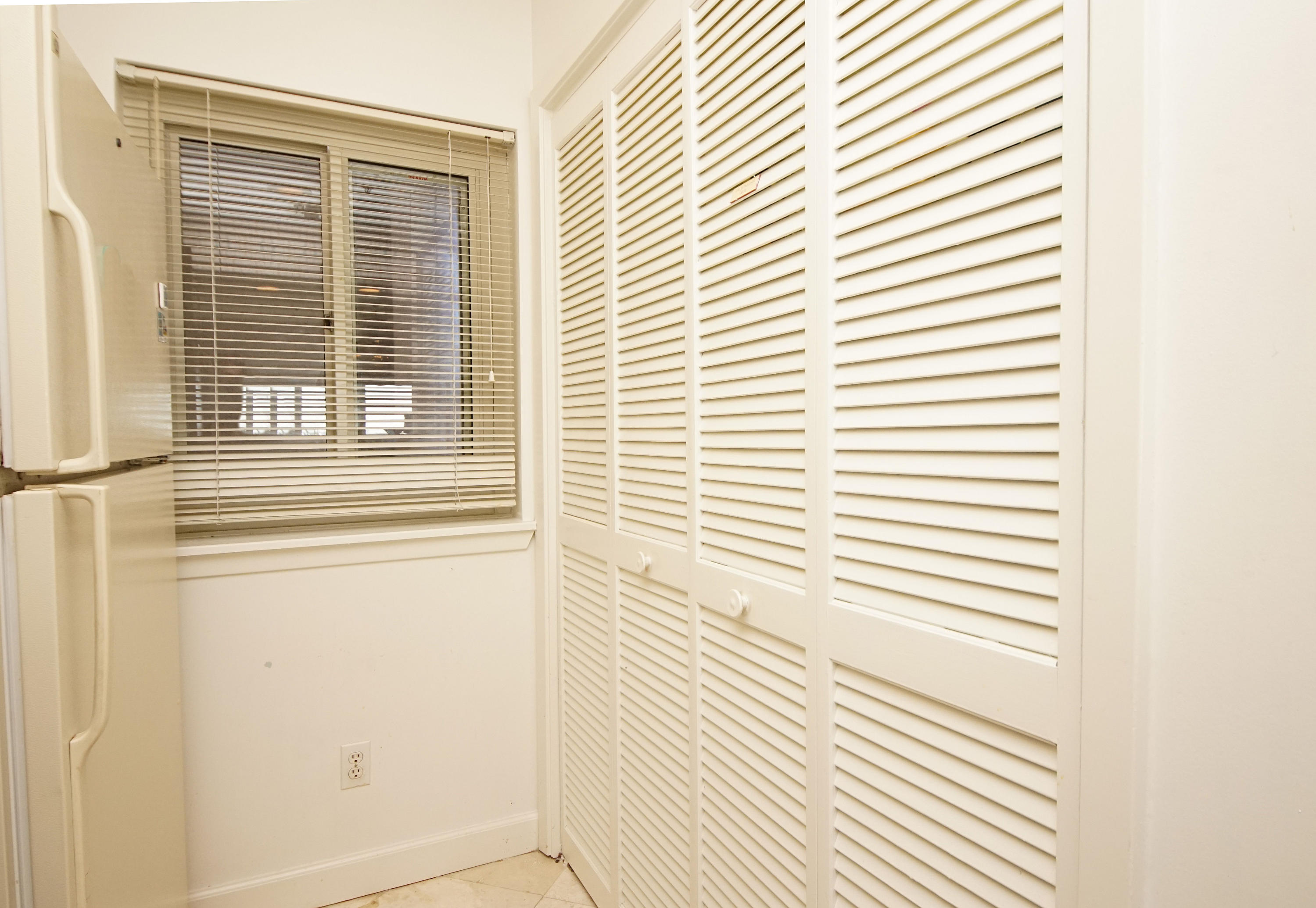 TOPS'L BEACH MANOR - Residential