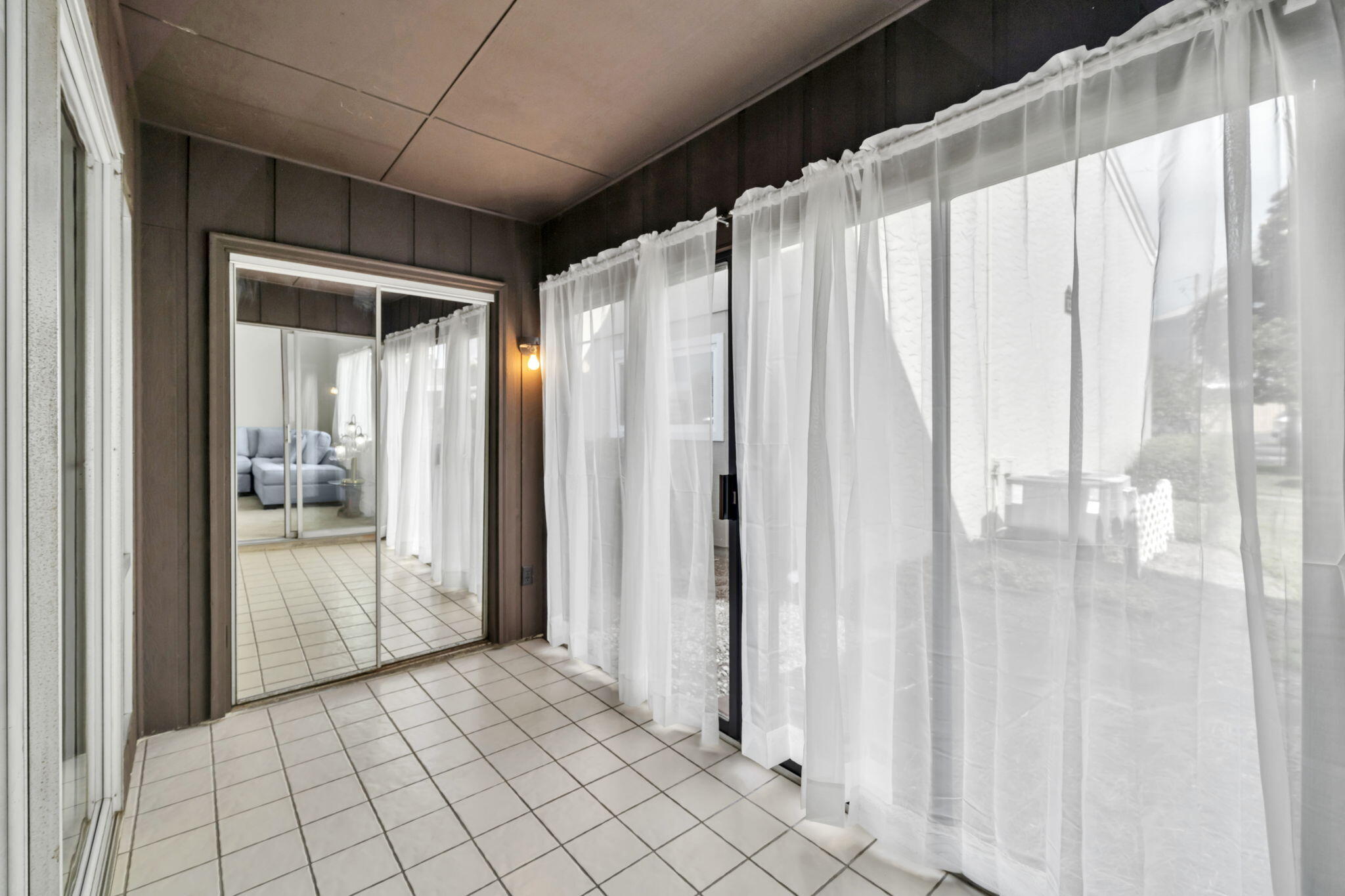 CHATEAU LA MER CONDO - Residential