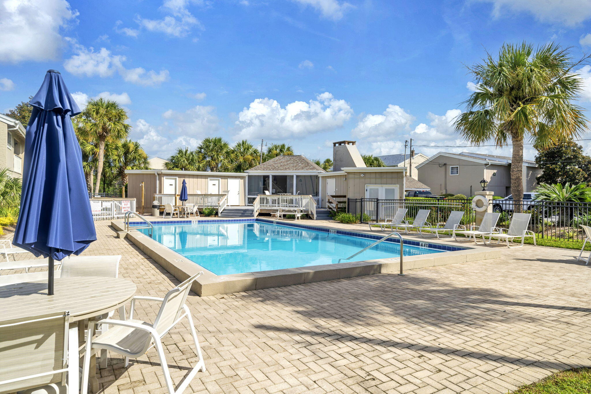 CHATEAU LA MER CONDO - Residential