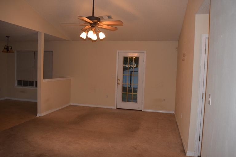 GOLDEN OAKS - Residential