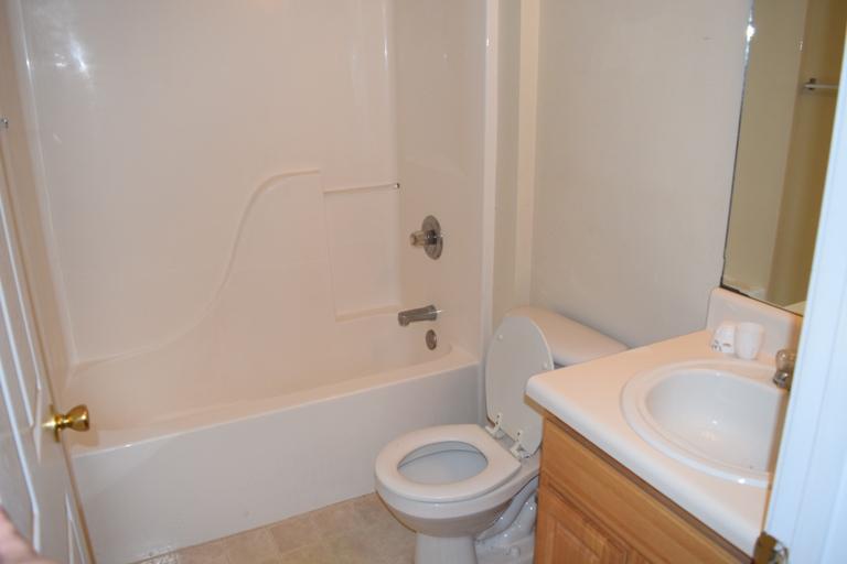 GOLDEN OAKS - Residential