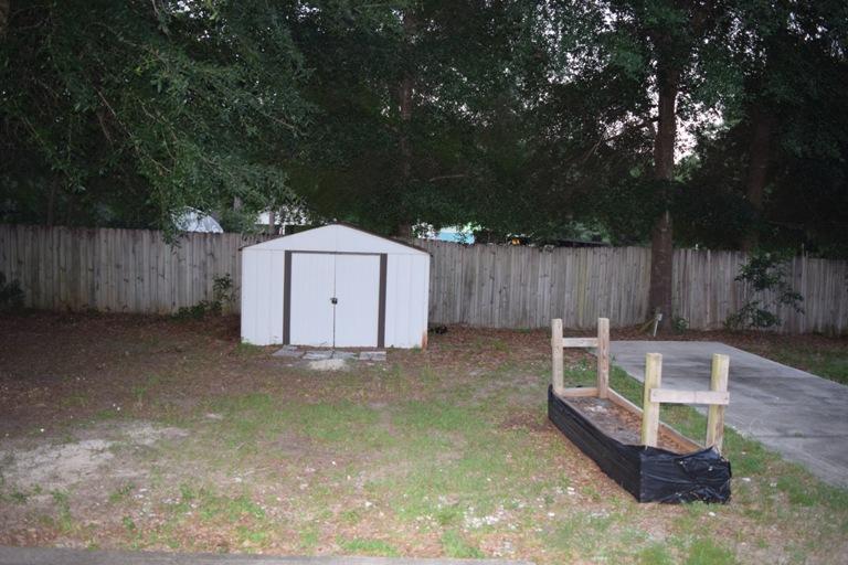 GOLDEN OAKS - Residential