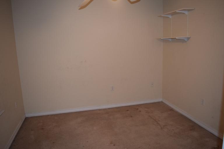 GOLDEN OAKS - Residential