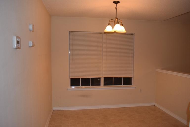 GOLDEN OAKS - Residential