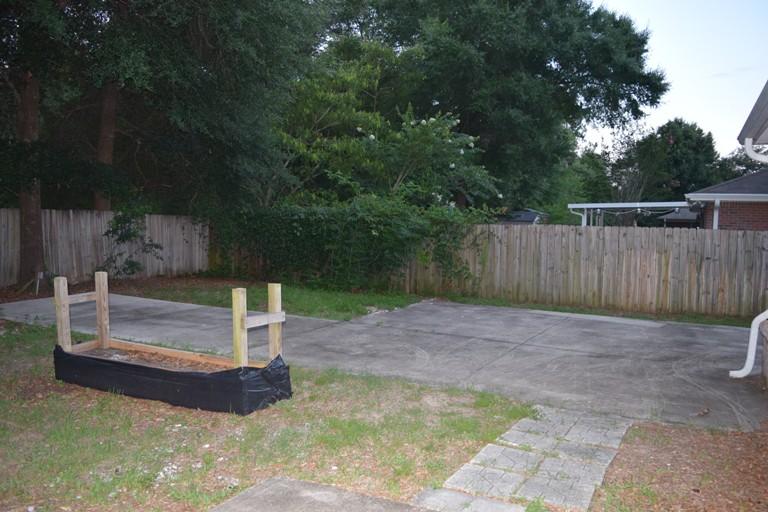 GOLDEN OAKS - Residential