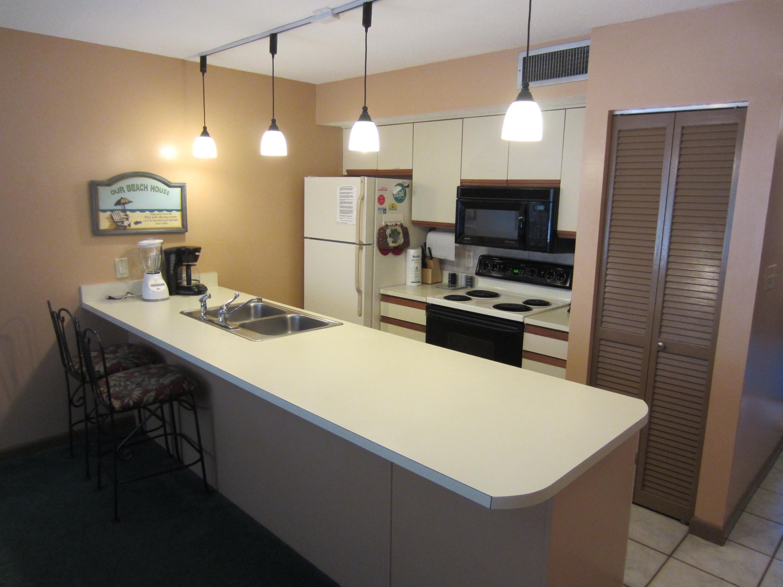 BLUE SURF T/H - Residential