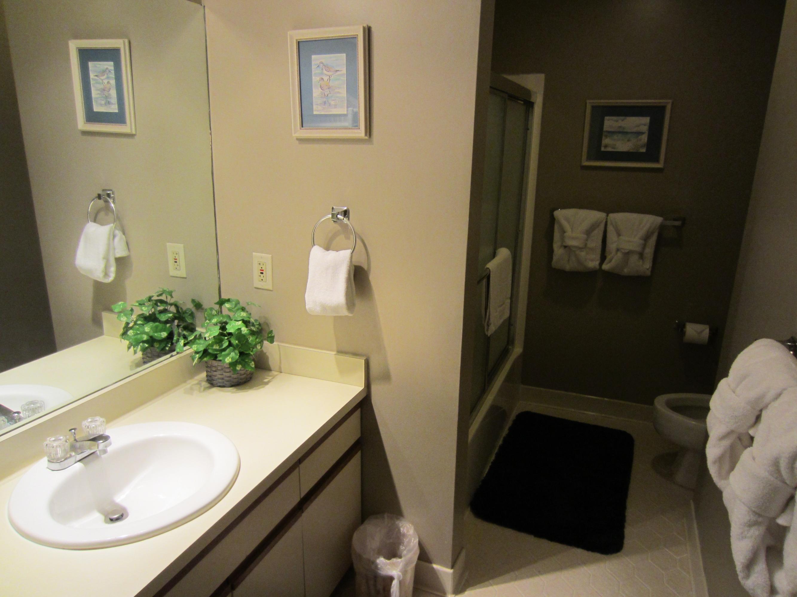 BLUE SURF T/H - Residential