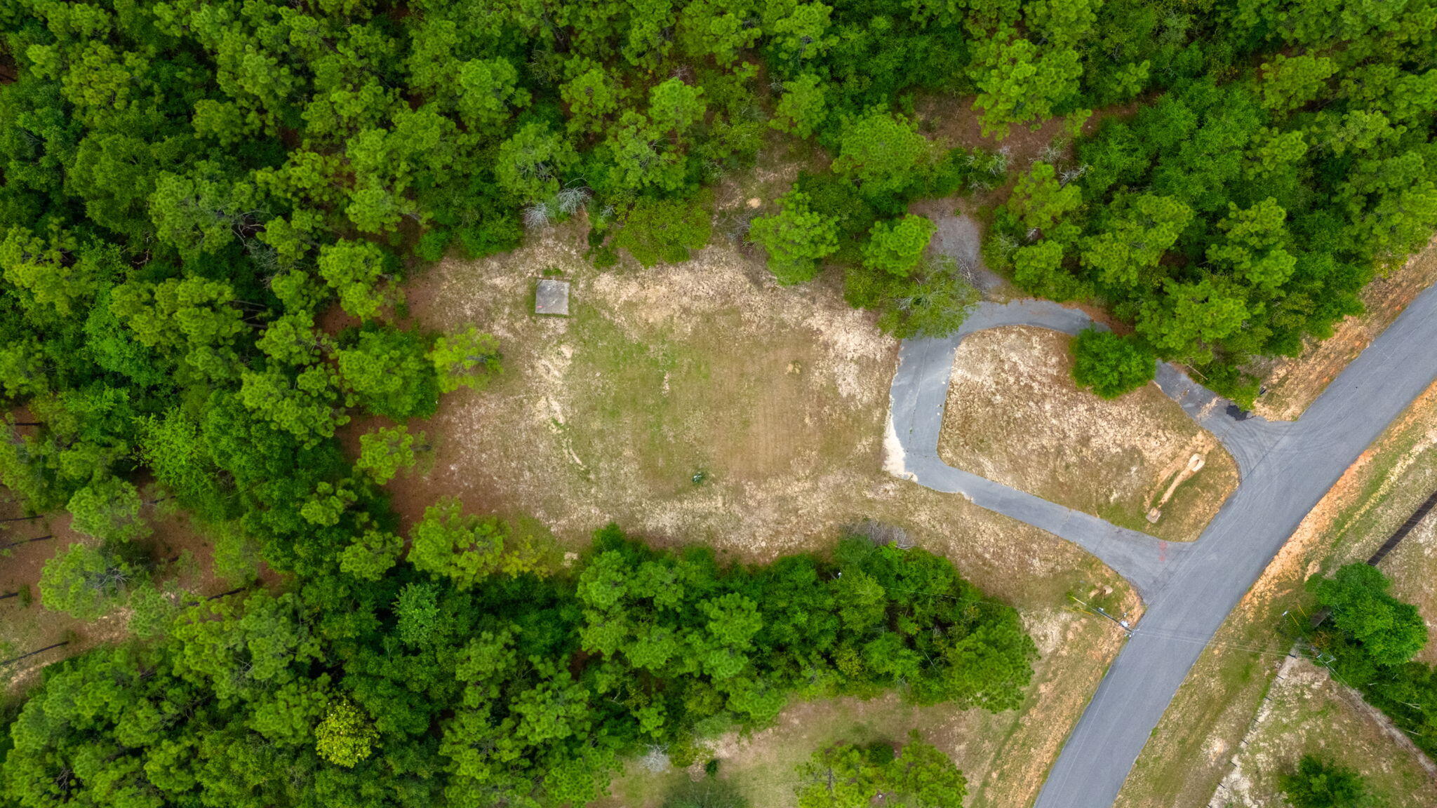 KENNEDY LAKE (UNRECORDED) - Land