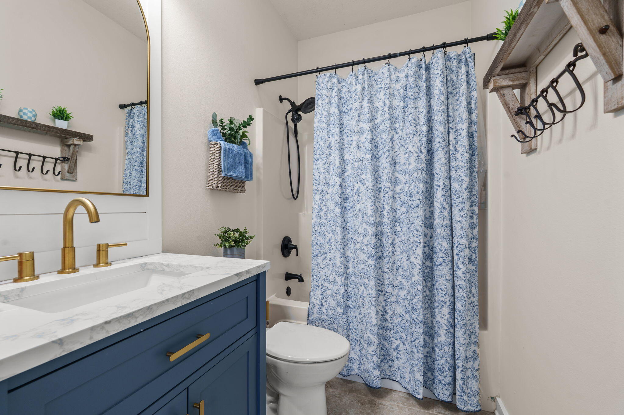 Breakfast Point East - Residential