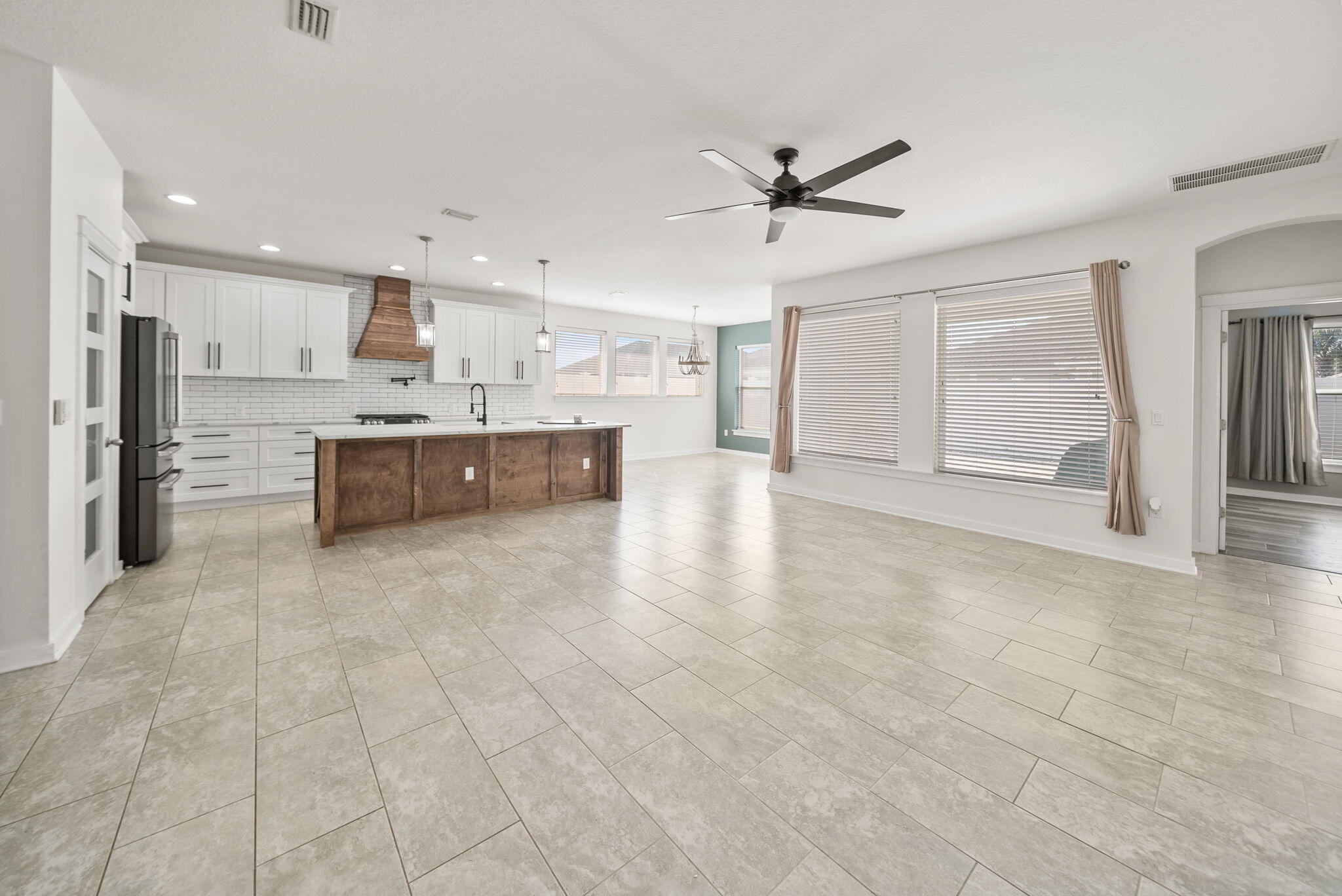 Breakfast Point East - Residential