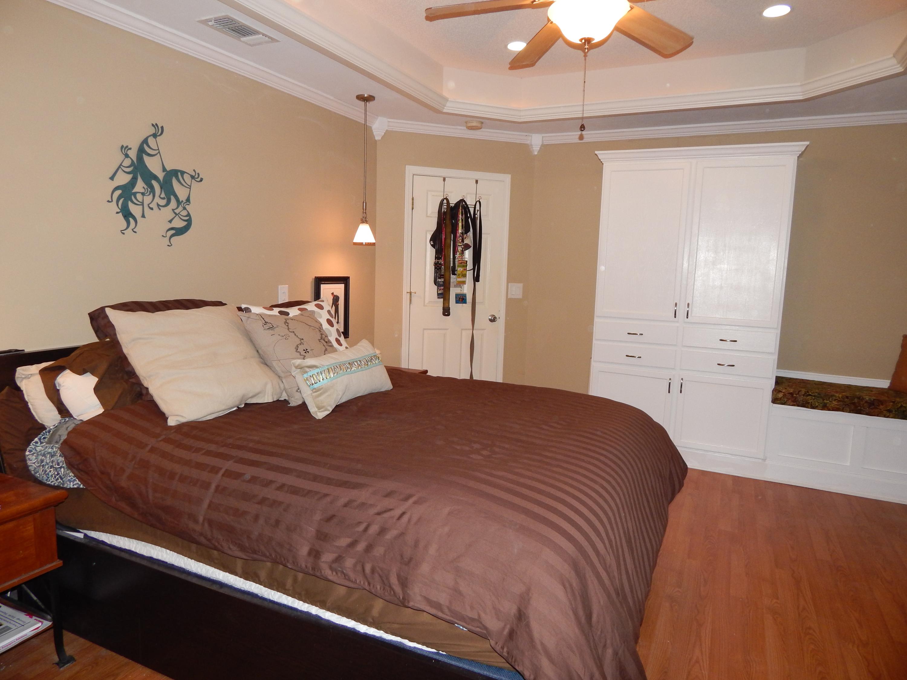 OAK PARK ESTATES - Residential